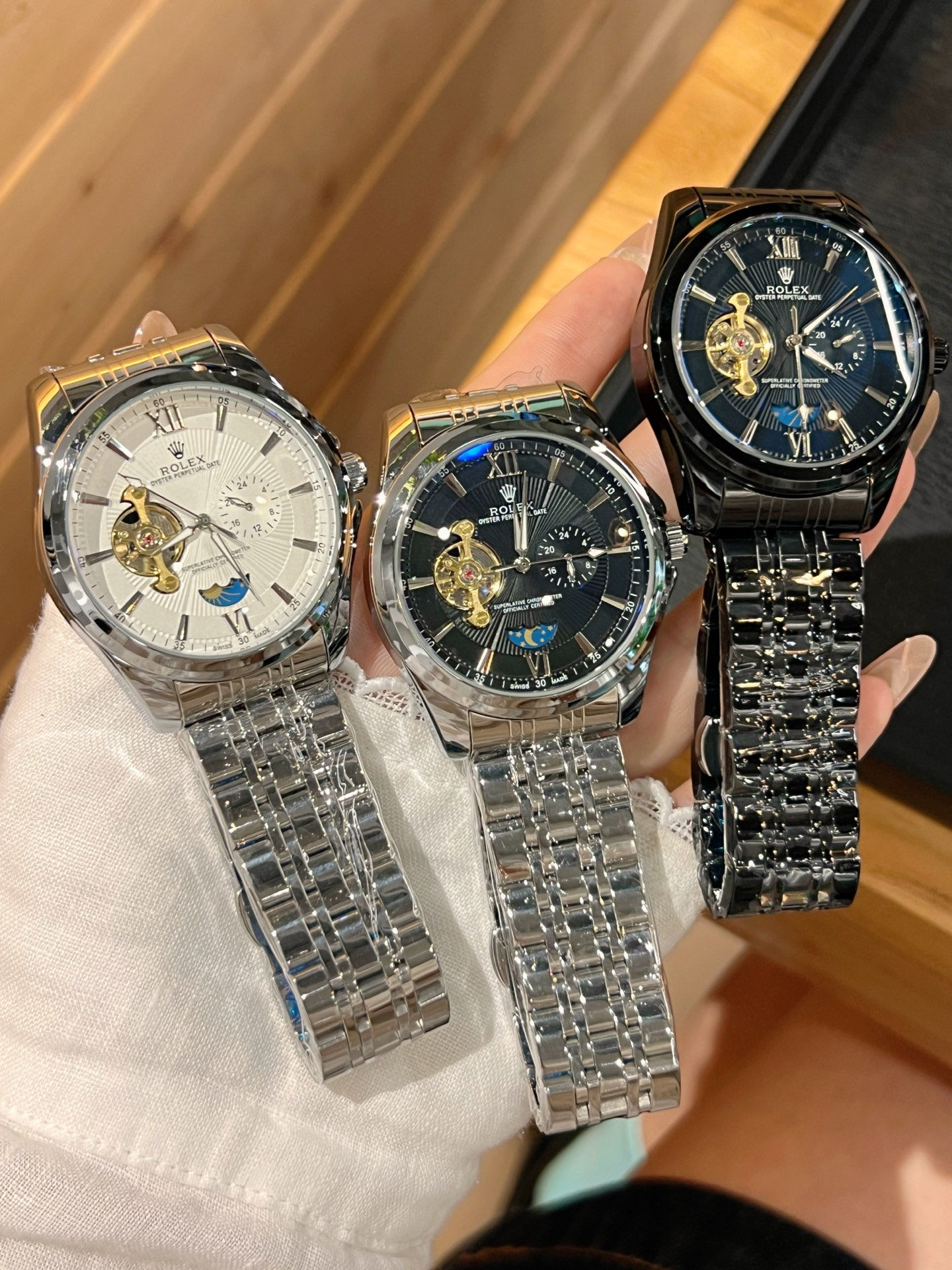 💰白125，金130
欧米加-OMEGA 九飞轮全自动