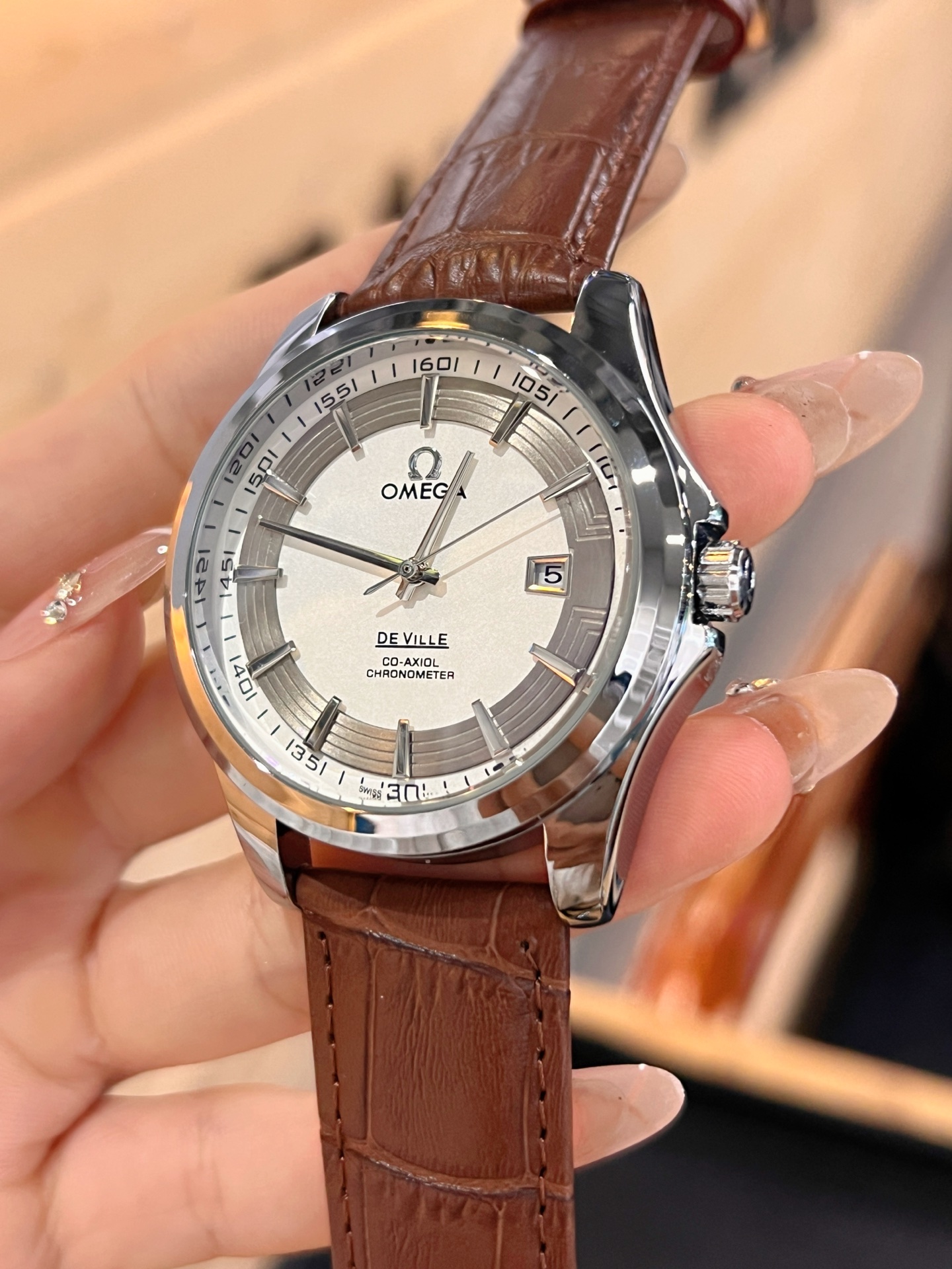 💰100
欧米加新款🔥🔥欧米加经典爆款男士机械腕表