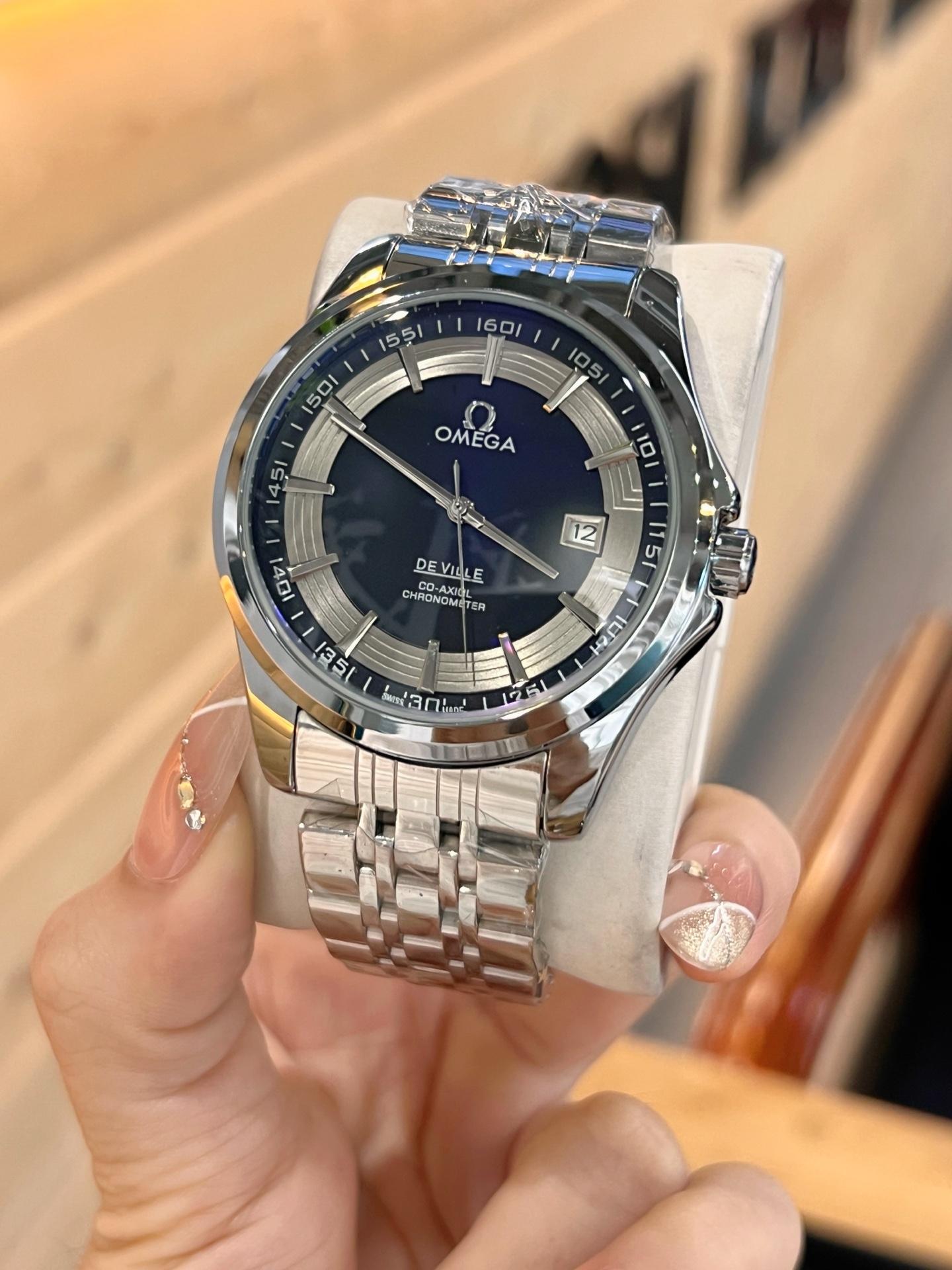 💰110
欧米加新款🔥🔥欧米加经典爆款男士机械腕表