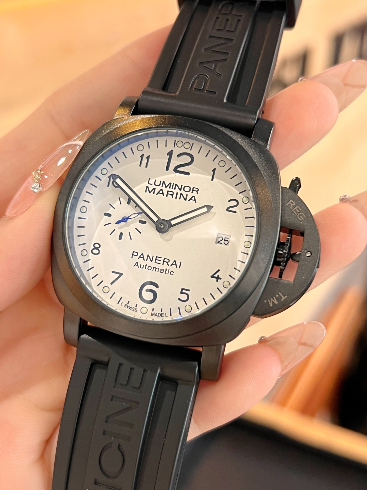 💰75
沛纳海PANERAI男表⌚超强夜光💫类型：2