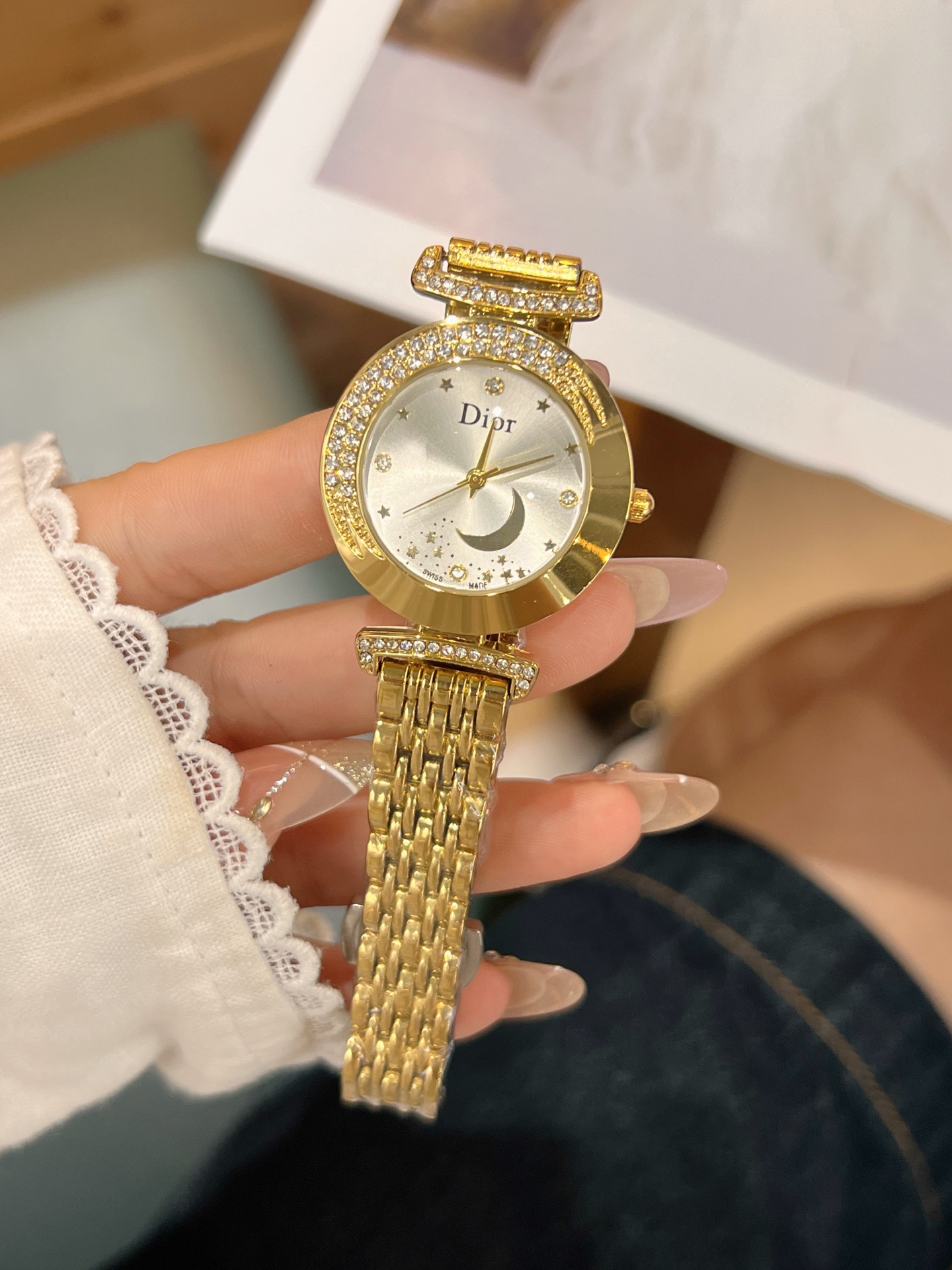 💰55
迪奥 时尚最新款✨🎀简约时尚时装表💍精美名