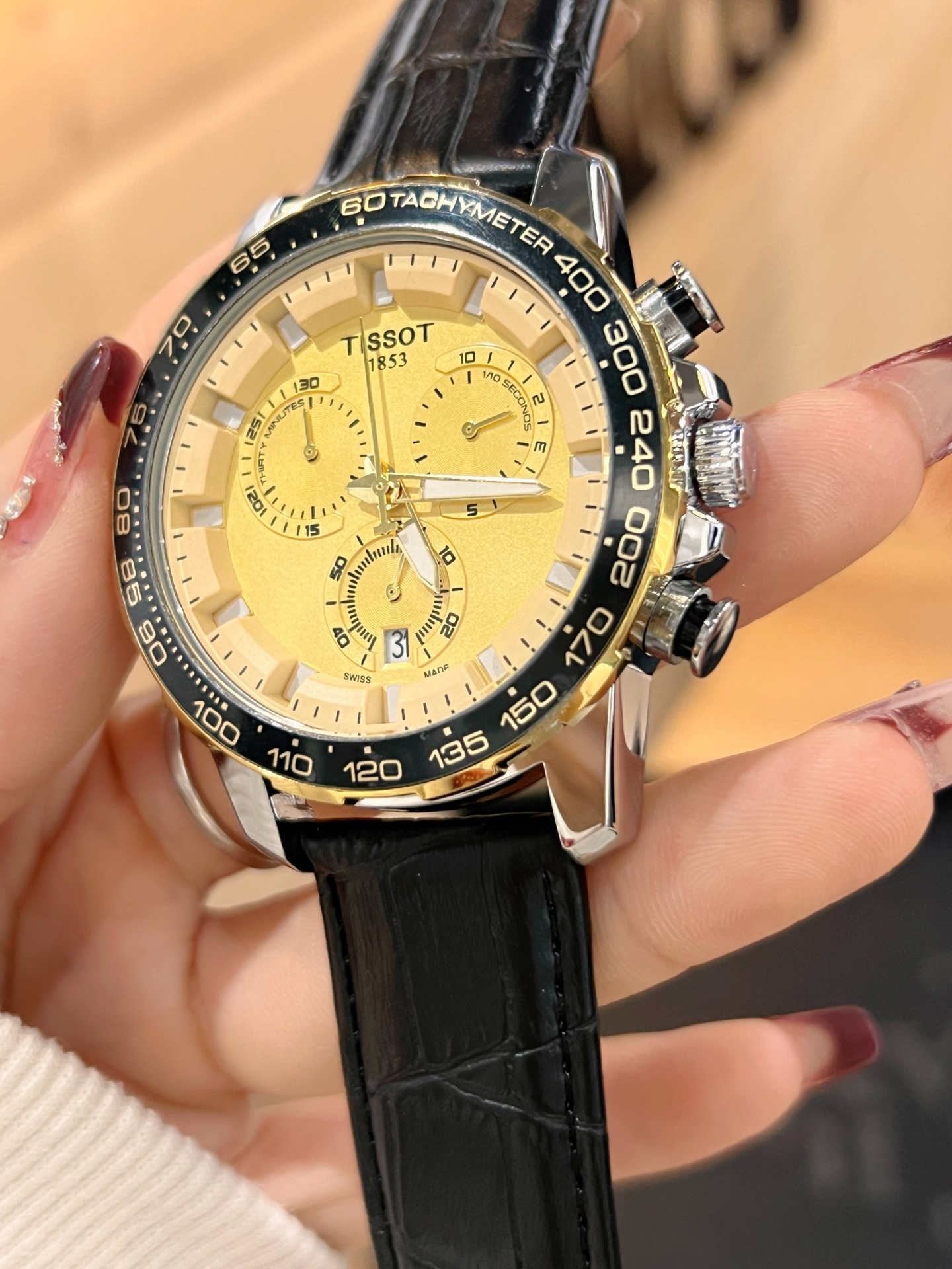 天梭六針石英時計 - 型男の必需品