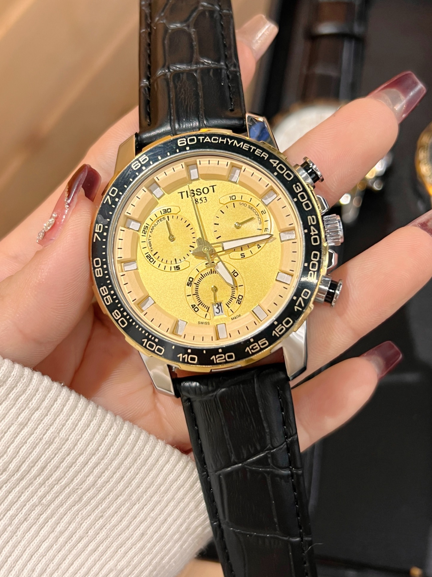 天梭六針石英時計 - 型男の必需品