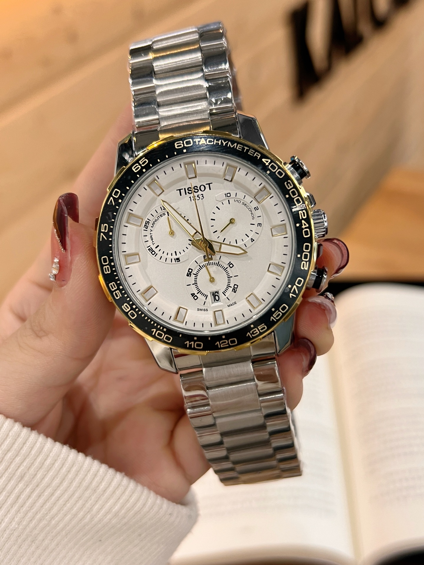 天梭六針手表 - 型男の必需品