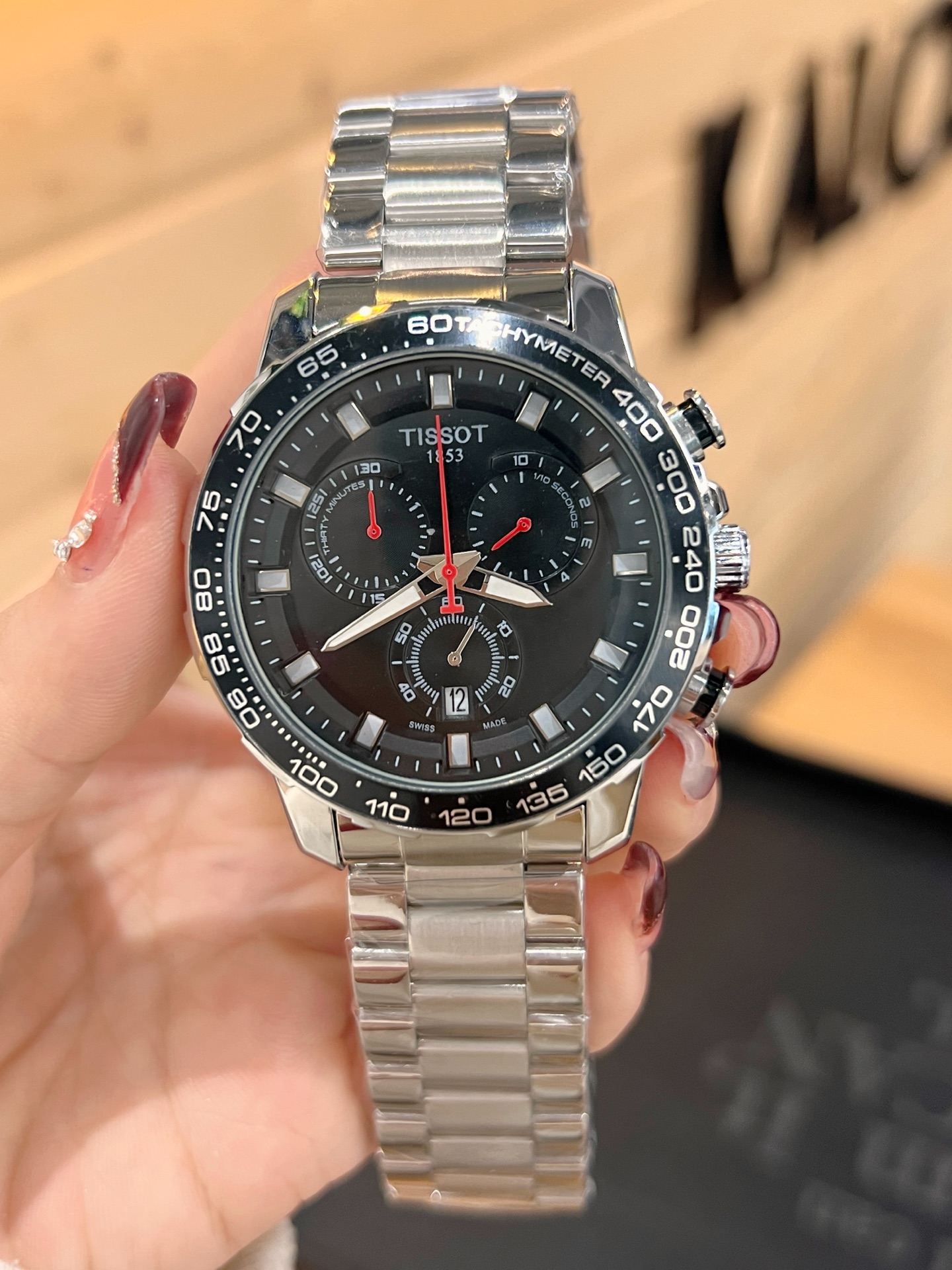 天梭六針デザイン クォーツ腕時計