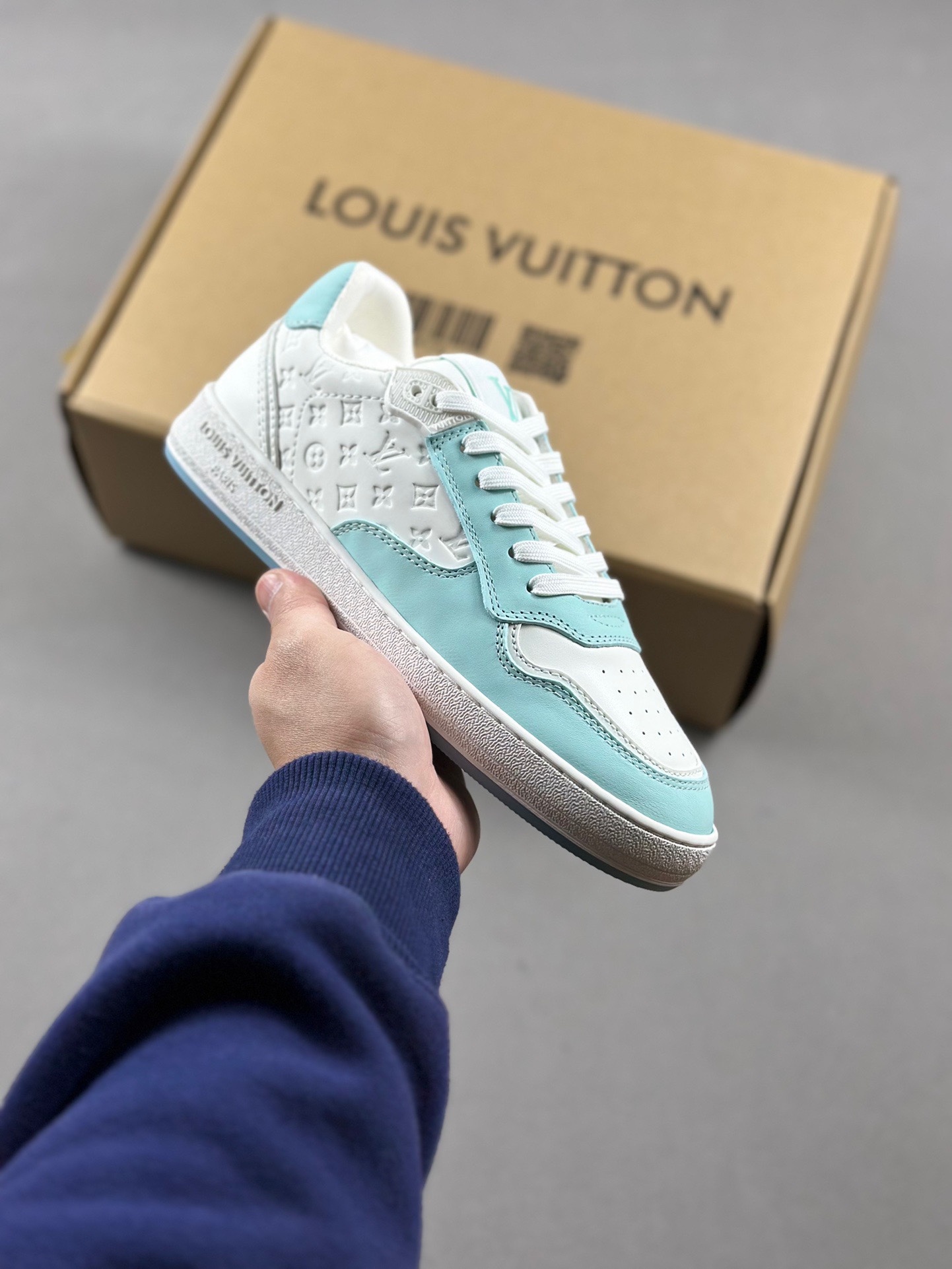 360 驴牌LV新款24ss 航海刺绣运动鞋LV Confetti系列黑白配色