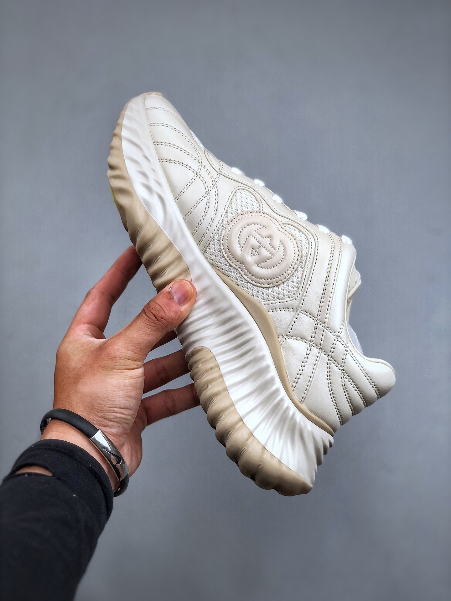 420 古驰2024年新款情侣金属皮革运动鞋。Gucci 专柜最新情侣款厚底增高波浪休闲透气情侣鞋代购级别