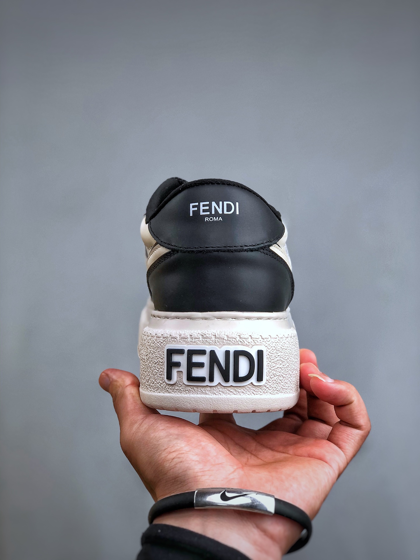 Fend* 芬迪 最新款厚底板鞋休闲运动鞋 FD 厚底match 升级新款全皮面拼接