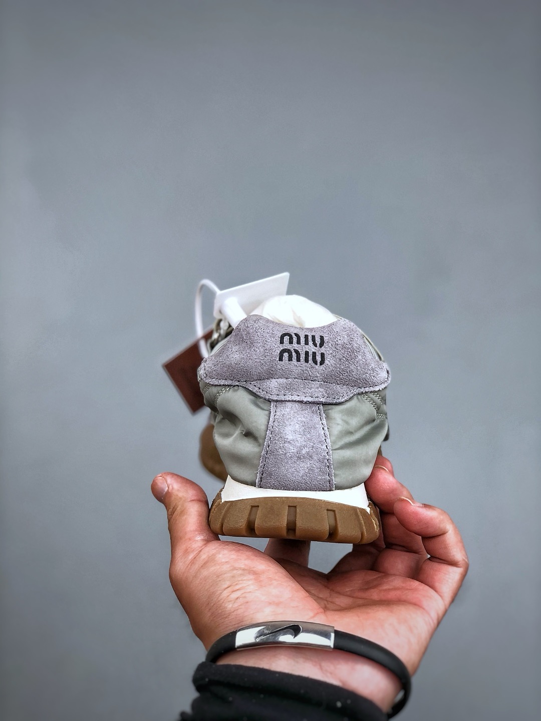 MIU MIU 韩系欧若拉百搭 运动甜妹风 厚底 玛丽珍鞋 2.5CM 女 魔术贴复古时尚百搭厚底软底舒适 MIU MIU 韩系欧若拉百搭 运动甜妹风 厚底 玛丽珍鞋 2.5CM 女 魔术贴复古时尚百搭厚底软底舒适