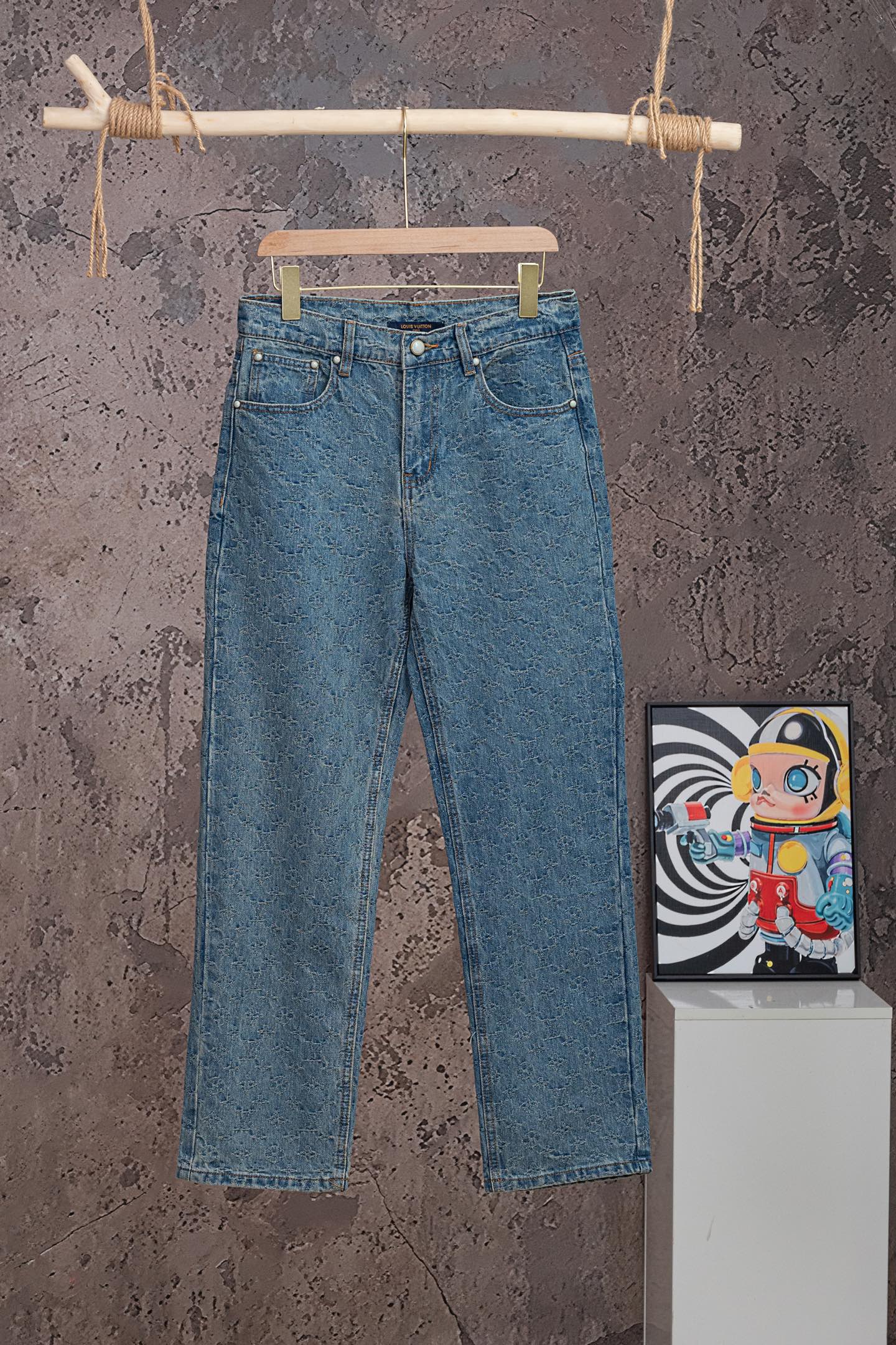 P135 N.º de modelo: 【M2334】 LOUIS VUITTON FW26 Jeans rectos con textura jacquard y deslizador, unisex, calidad de prime…
