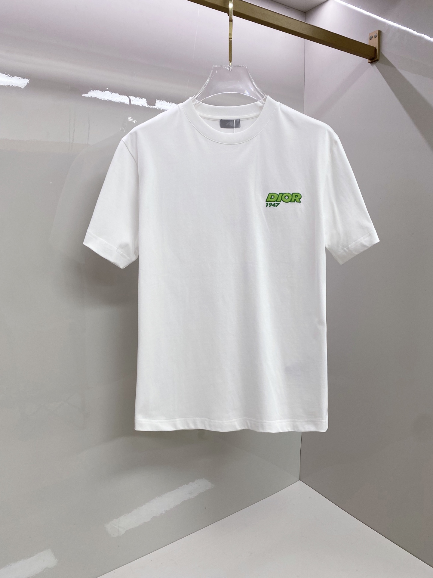 Dior 迪奥 2026ss 春夏新款首发专柜最新款短袖圆领T恤 高端订制 设计前卫时尚！品牌logo重