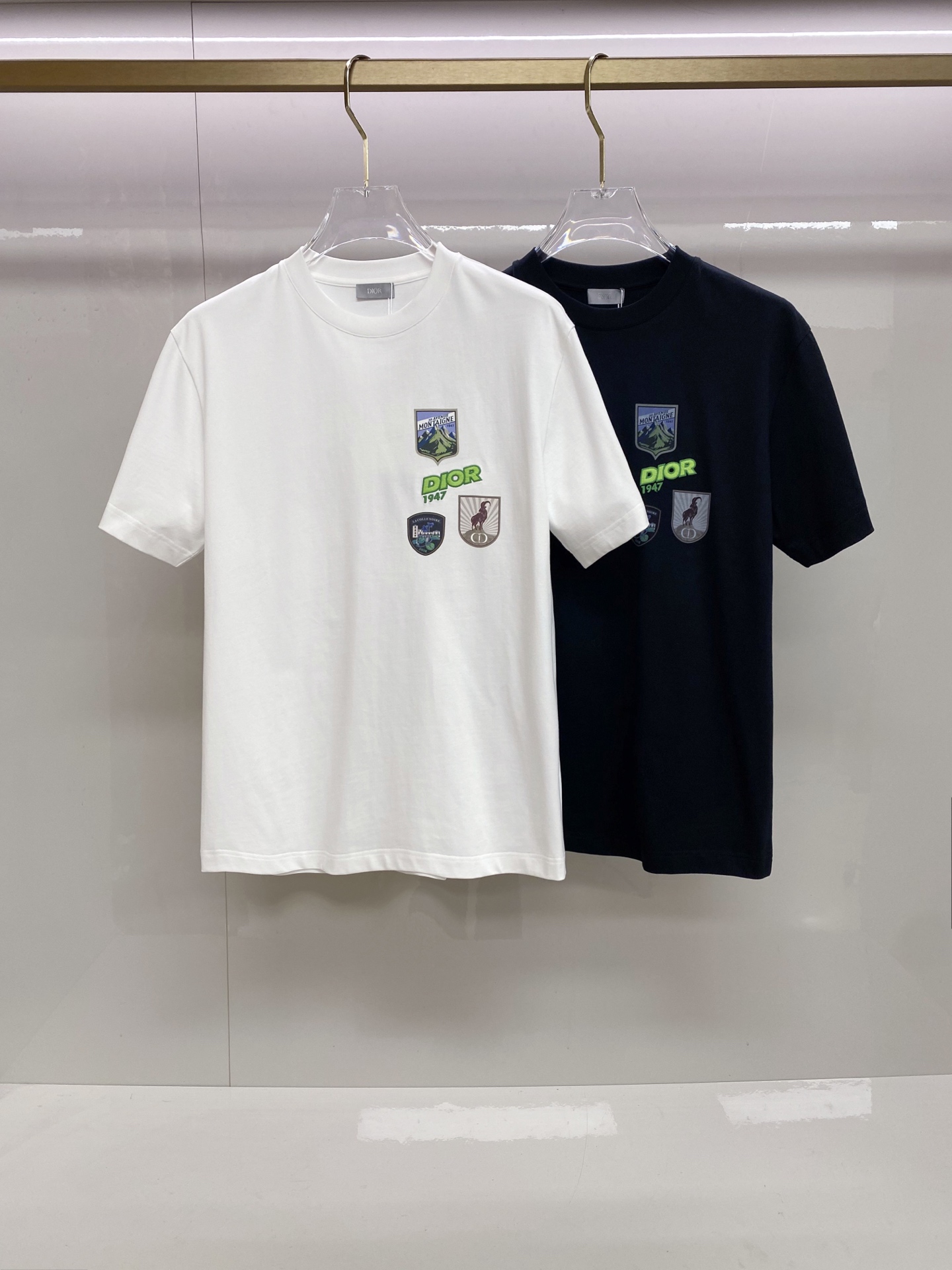 Dior 迪奥 2026ss 春夏新款首发专柜最新款短袖圆领T恤 高端订制 设计前卫时尚！品牌logo重