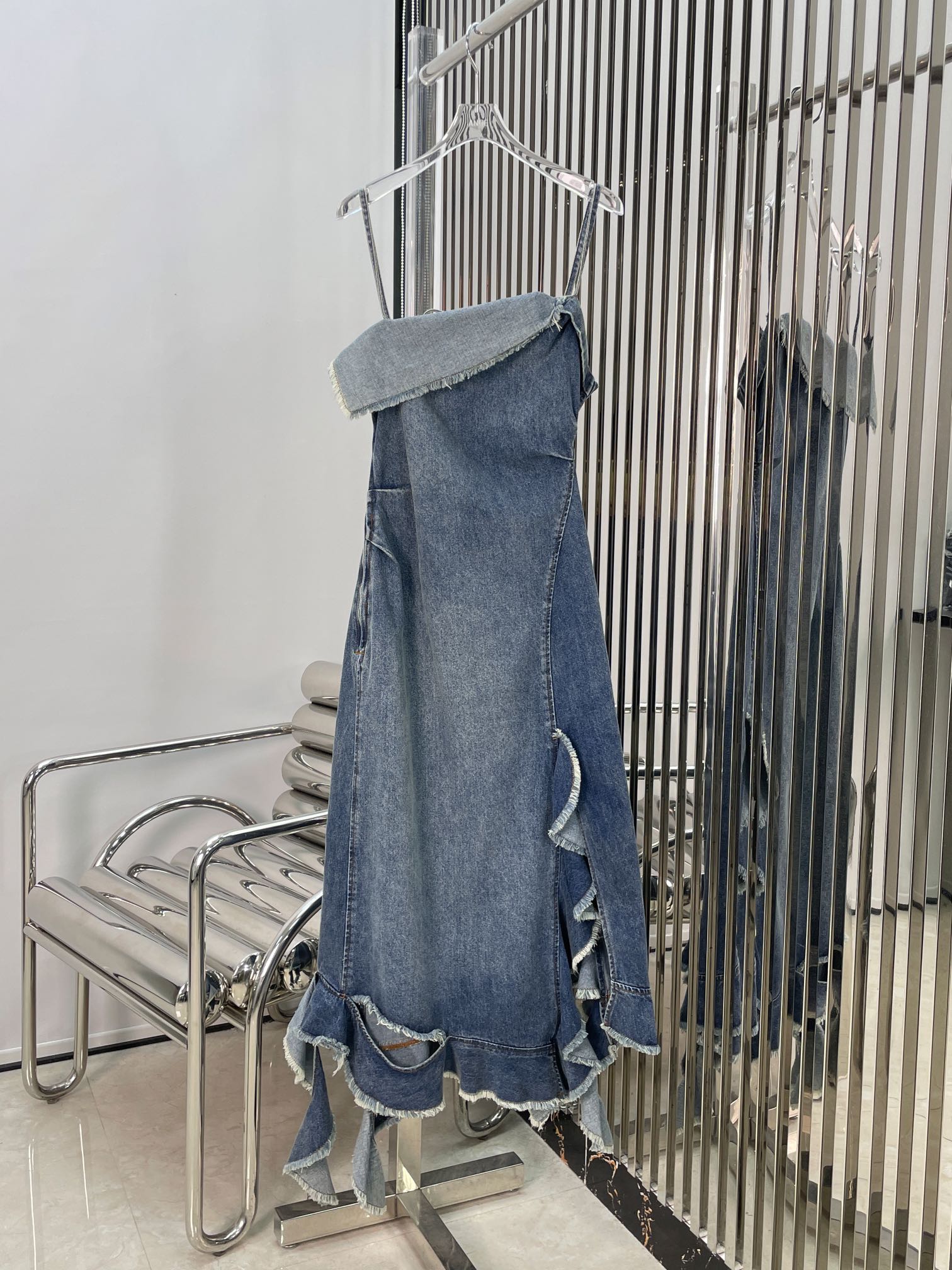 实拍图！最新ACNE 24N 不规则洗水牛仔连衣裙。尺码:SML。Pzbdbs。