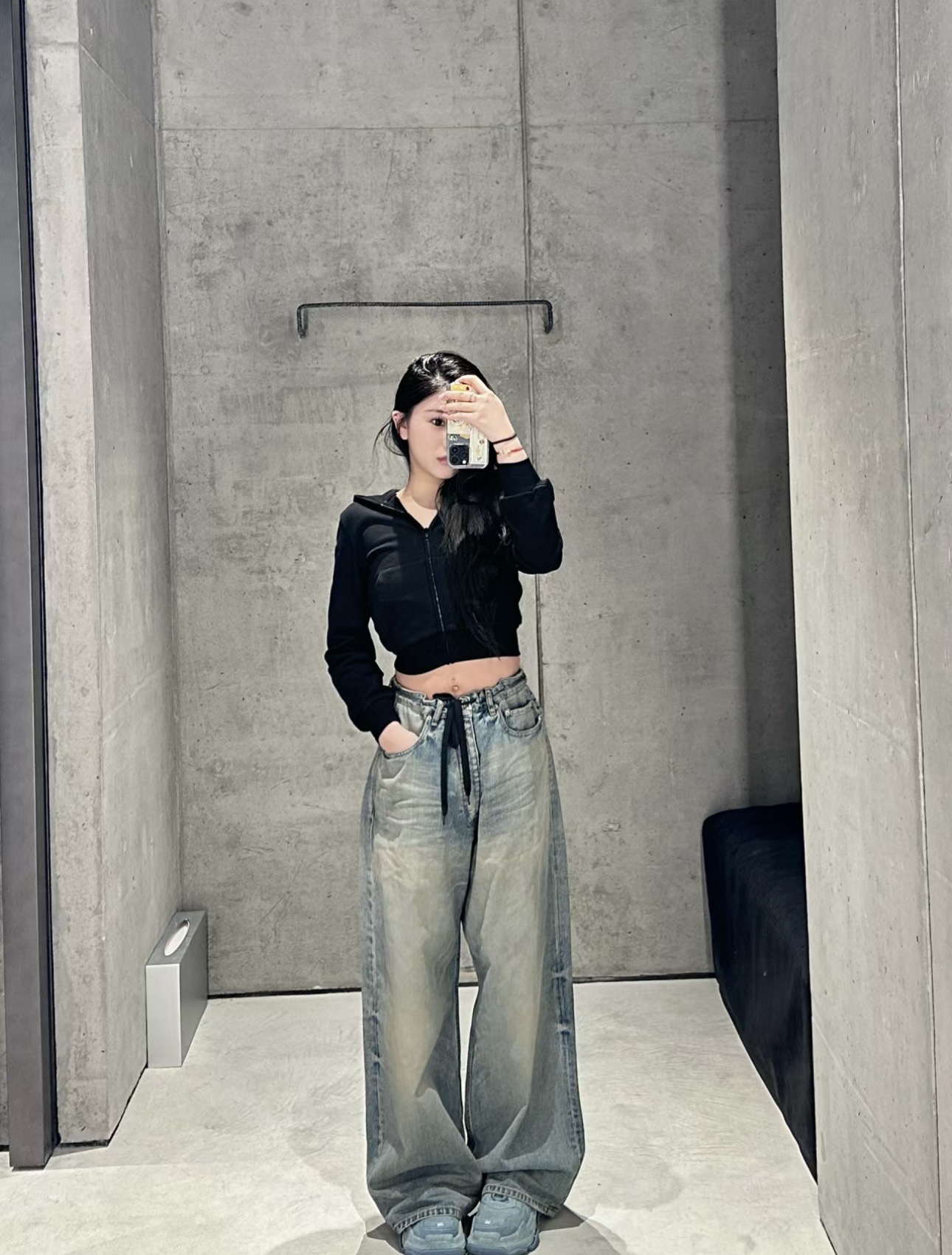 NO:306779,[Love] New [Love]!  Latest BA 25NEW strap wash water for old jeans. Size SML., jeans, alexander wang19860909[爱心]新款[爱心]！最新BA 25NEW 绑带洗水做旧牛仔裤.尺码SML.,,jeans,alexander wang,Women's clothing