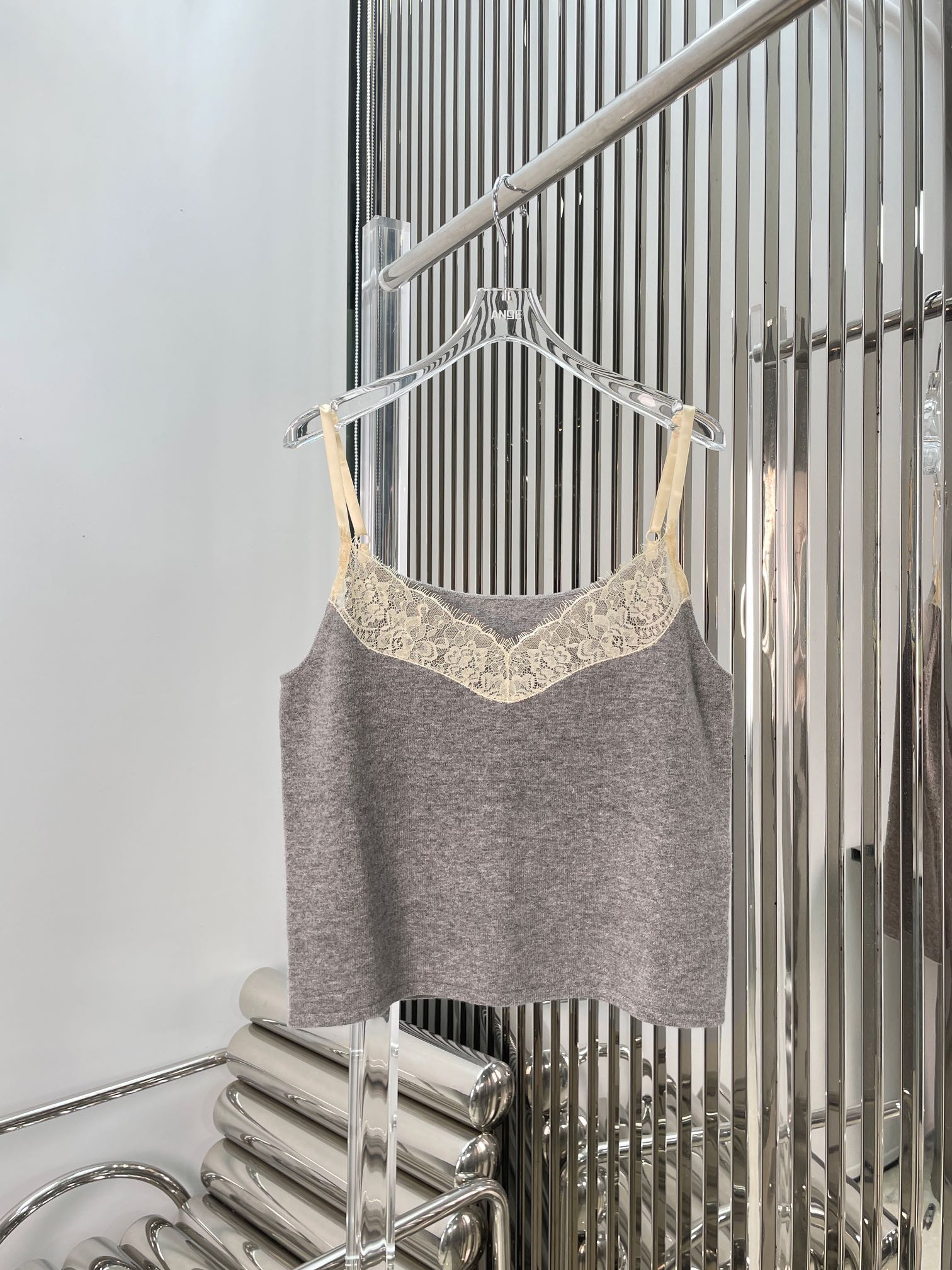 NO:307258,[Love] New [Love]!  Latest SLP 25NEW suspender knitted lace vest. Size SML., loro piana, alexander wang19860909[爱心]新款[爱心]！最新SLP 25NEW 吊带针织蕾丝背心.尺码SML.,,loro piana,alexander wang,Women's clothing