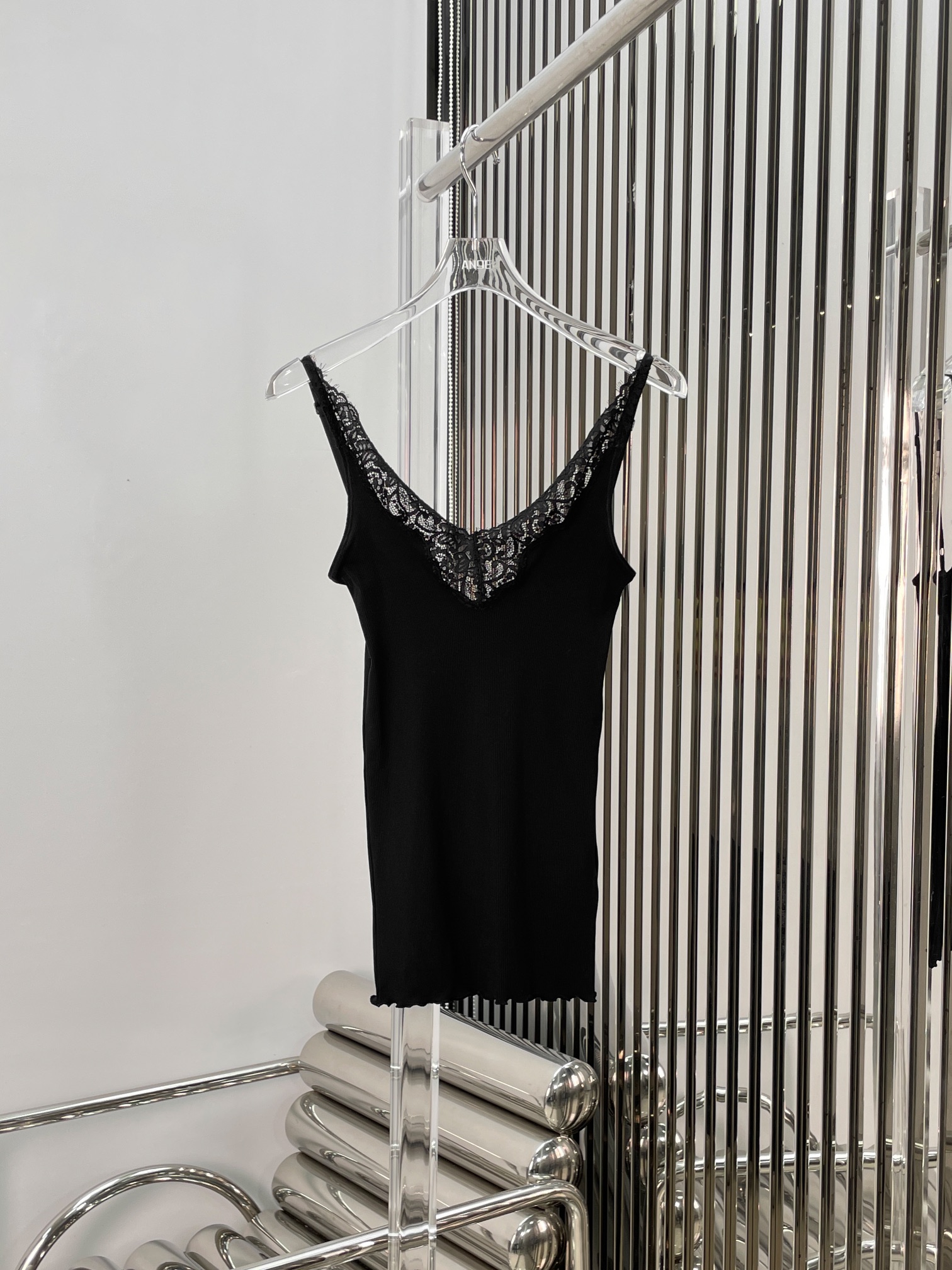 NO:330690,[Love] New [Love]!  Latest SLP 25NEW base lace vest. Size SML., loro piana, alexander wang19860909[爱心]新款[爱心]！最新SLP 25NEW 打底蕾丝背心.尺码SML.,,loro piana,alexander wang,Women's clothing