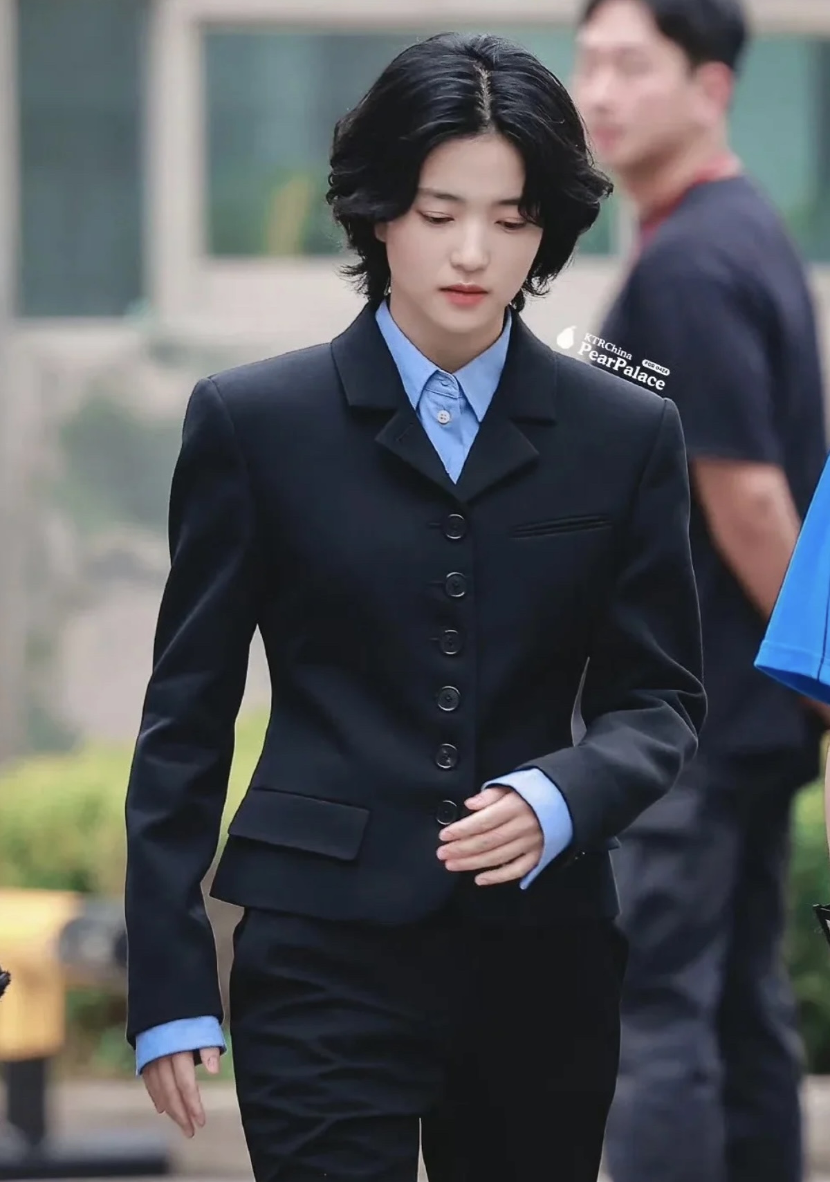 NO:325664,[Love] New [Love]!  The latest THE R 25NEW worsted wool classic breasted short suit. Size SML.., business suit, alexander wang19860909[爱心]新款[爱心]！最新THE R 25NEW 精纺羊毛经典排扣短款西装.尺码SML..,,business suit,alexander wang,Women's clothing