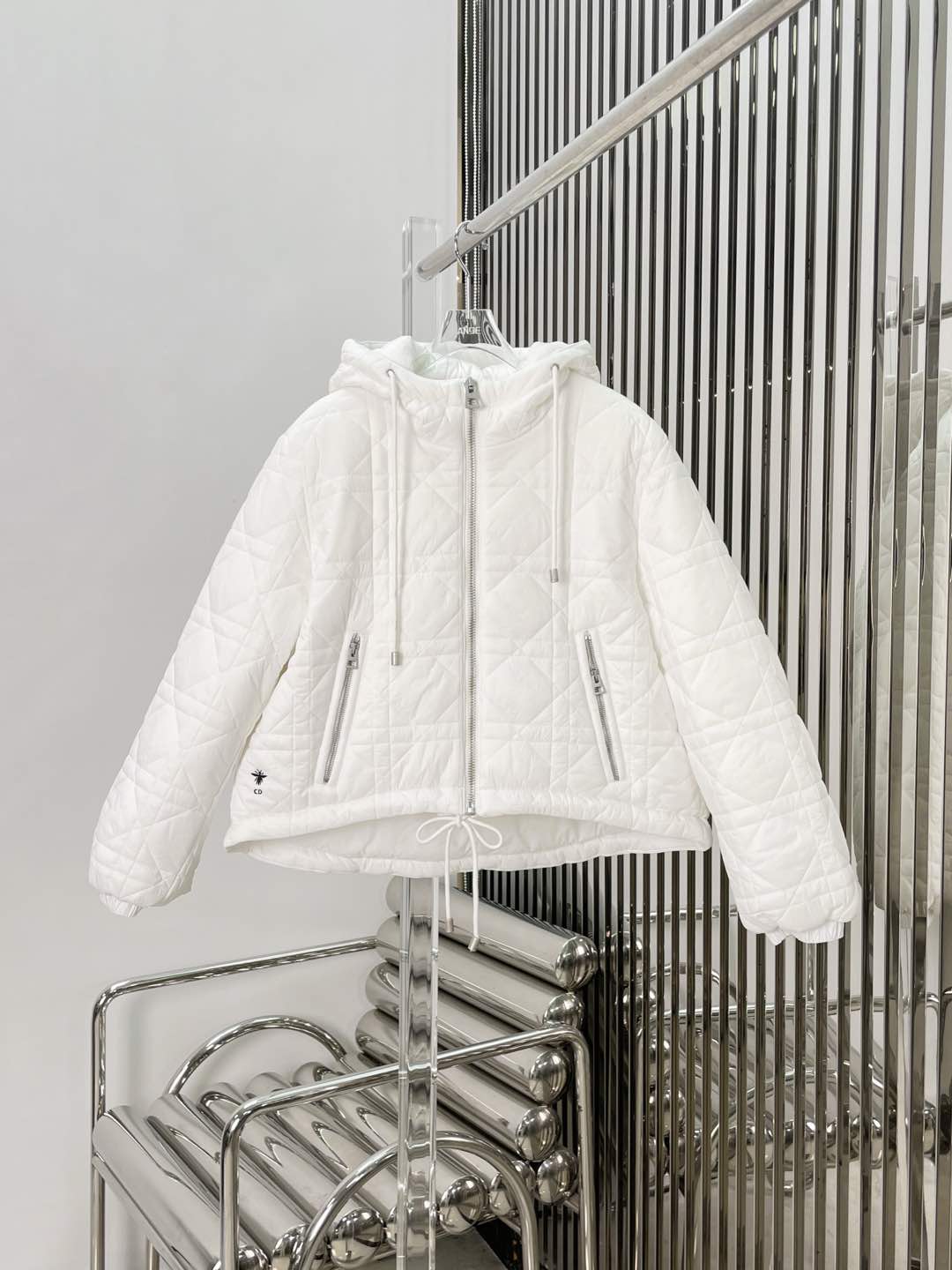 NO:295967,[Love] New [Love]!  Latest D 25NEW ski series bee embroidered rattan plaid cotton jacket. Size SML, alexander wang19860909[爱心]新款[爱心]！最新D 25NEW 滑雪系列蜜蜂刺绣藤格纹棉服.尺码SML,,alexander wang,Women's clothing