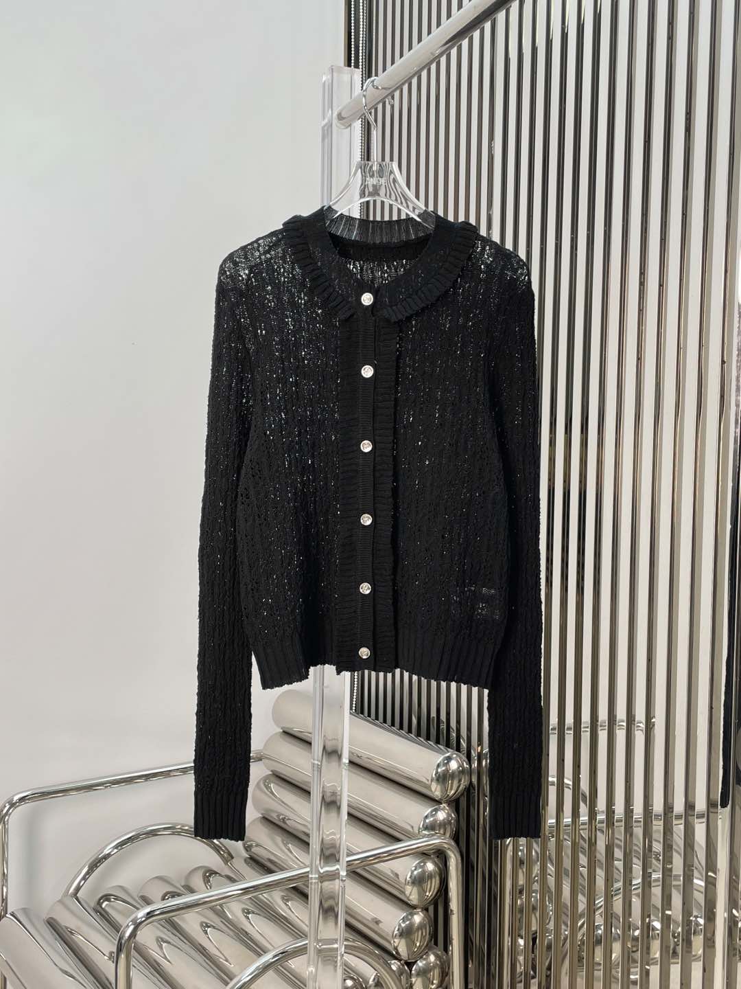 NO:298161,[Love] New [Love]!  Latest CH 25NEW Lapel Wrinkled Small Yellow Chicken Knitted Cardigan. Color Yellow and Black. Size SML.,,alexander wang19860909[爱心]新款[爱心]！最新CH 25NEW 翻领褶皱小黄鸡针织开衫.颜色黄、黑.尺码SML.,,alexander wang,Women's clothing