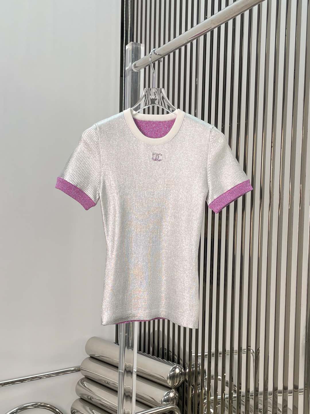 NO:298149,[Love] New [Love]!  Latest CH 25NEW bright silver knitted short-sleeved top. Size SML., T-shirt,alexander wang19860909[爱心]新款[爱心]！最新CH 25NEW 亮银色针织短袖上衣.尺码SML.,,T-shirt,alexander wang,Women's clothing