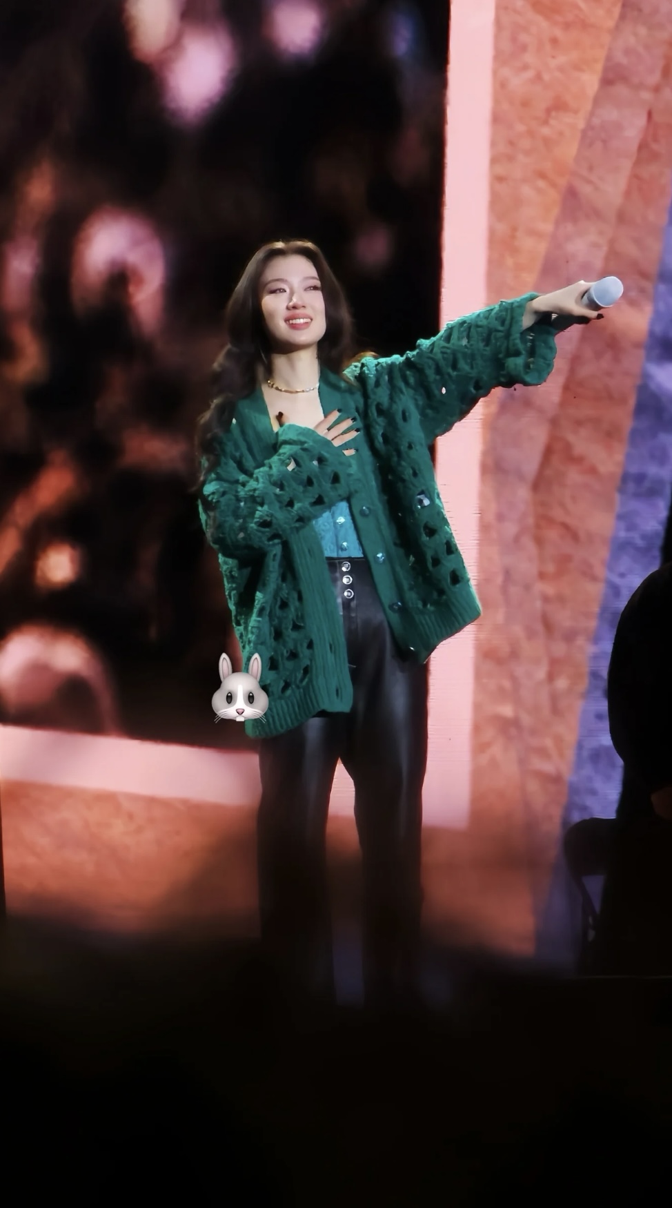 NO:298155,[Love] New [Love]!  Latest CH 25NEW Handicraft Hollow Knitted Cardigan. Color yellow and green. Size SML.,,alexander wang19860909[爱心]新款[爱心]！最新CH 25NEW 手工坊镂空针织开衫.颜色黄、绿.尺码SML.,,alexander wang,Women's clothing