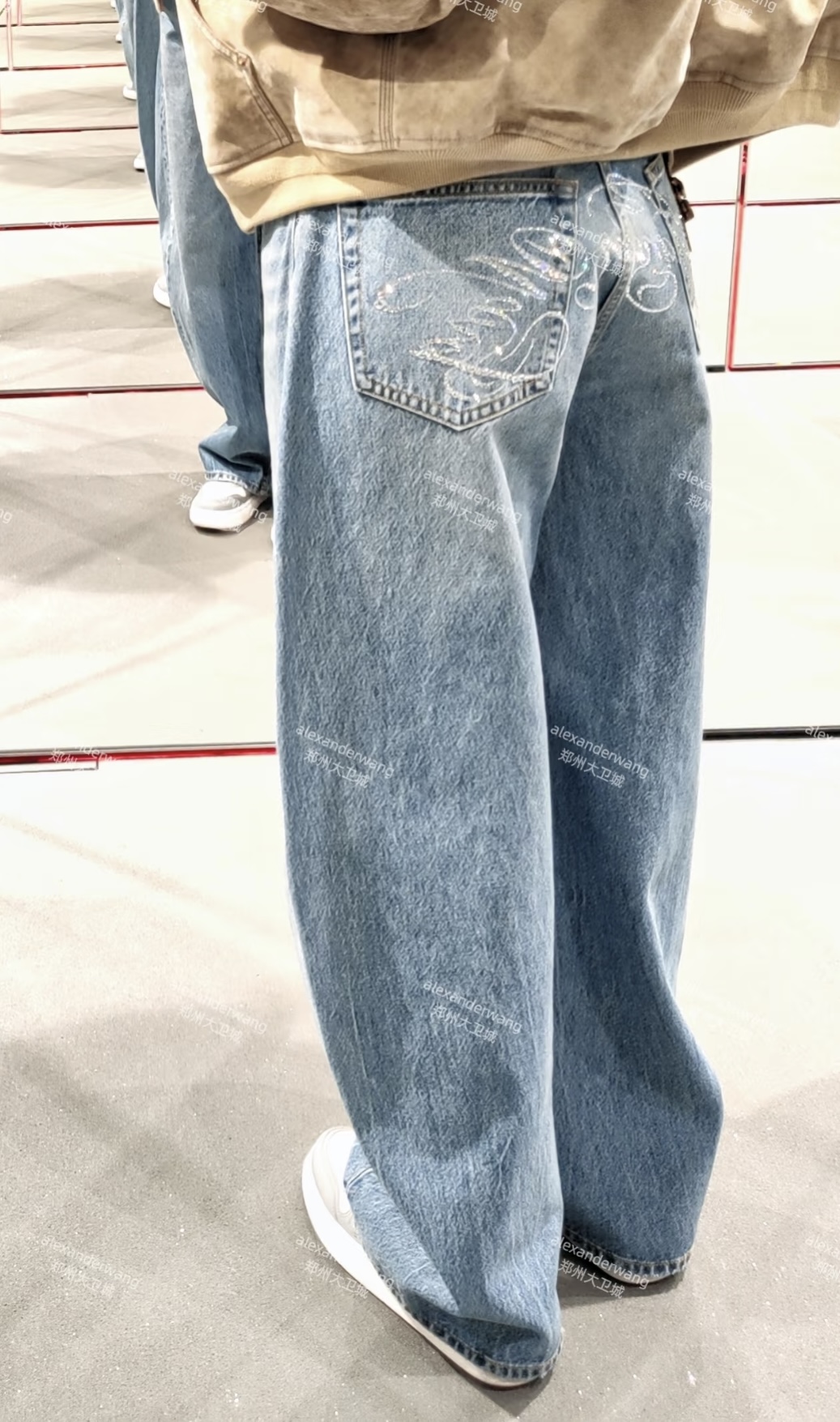 NO:314361,[Love] New [Love]!  Latest AW 25NEW Rhinestone Hot Diamond Shaved Silky Jeans. Size SML, jeans, alexander wang19860909[爱心]新款[爱心]！最新AW 25NEW 水钻烫钻廓型洗水牛仔裤.尺码SML,,jeans,alexander wang,Women's clothing