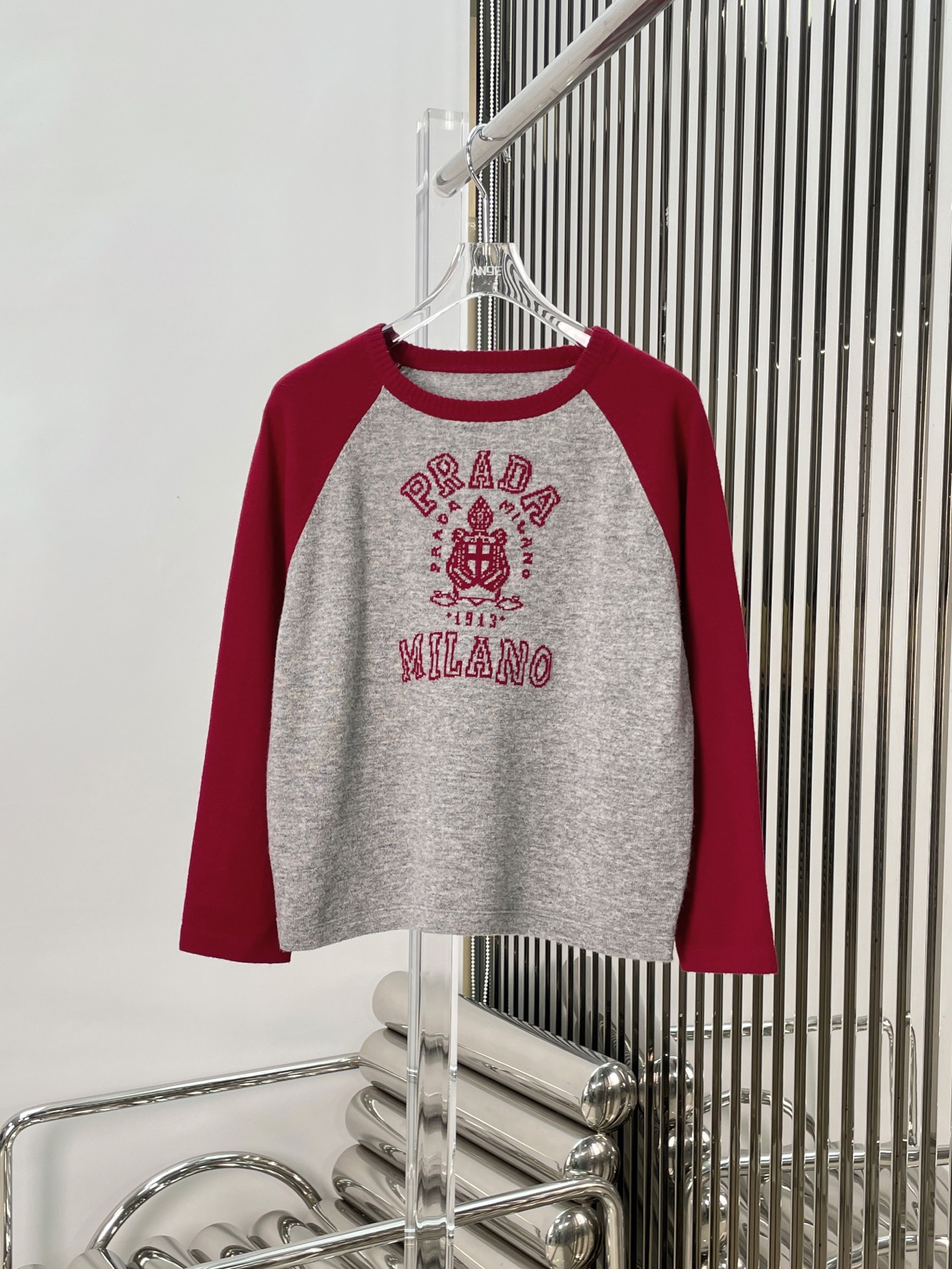 NO:314351,[Love] New [Love]!  Latest PR 25NEW Red Spliced ​​Alphabet Jacquard Knit Top. Size SML.,,alexander wang19860909[爱心]新款[爱心]！最新PR 25NEW 红色拼接字母提花针织上衣.尺码SML.,,alexander wang,Women's clothing