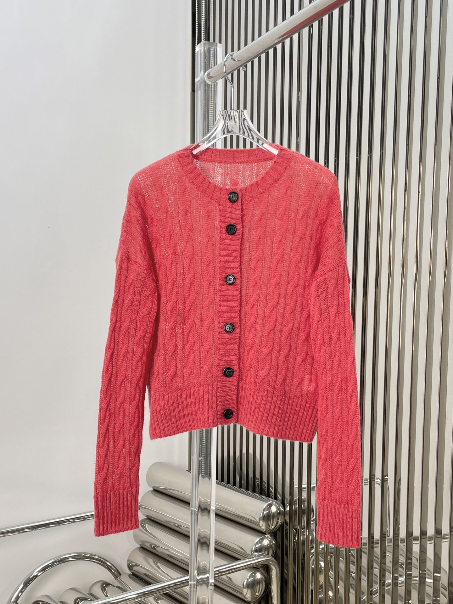 NO:315021,[Love] New [Love]!  Latest BC 25NEW Early Spring Knitted Vest   Cardigan Two-Piece Set. Size SML. Cardigan, alexander wang19860909[爱心]新款[爱心]！最新BC 25NEW 早春针织背心 开衫两件套装.尺码SML.开衫,,alexander wang,Women's clothing