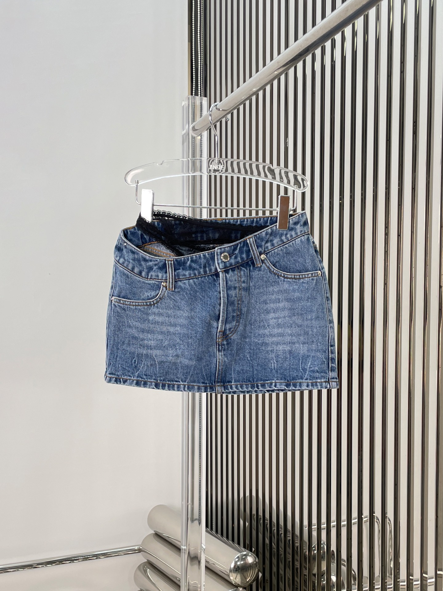 NO:310885,[Love] New [Love]!  Latest AW 25NEW Bikini Denim Series Brushed Denim Skirts. Size SML.P, Skirts, bikinis, alexander wang19860909[爱心]新款[爱心]！最新AW 25NEW 比基尼牛仔系列拉丝边牛仔半裙.尺码SML.P,,skirts,bikinis,alexander wang,Women's clothing