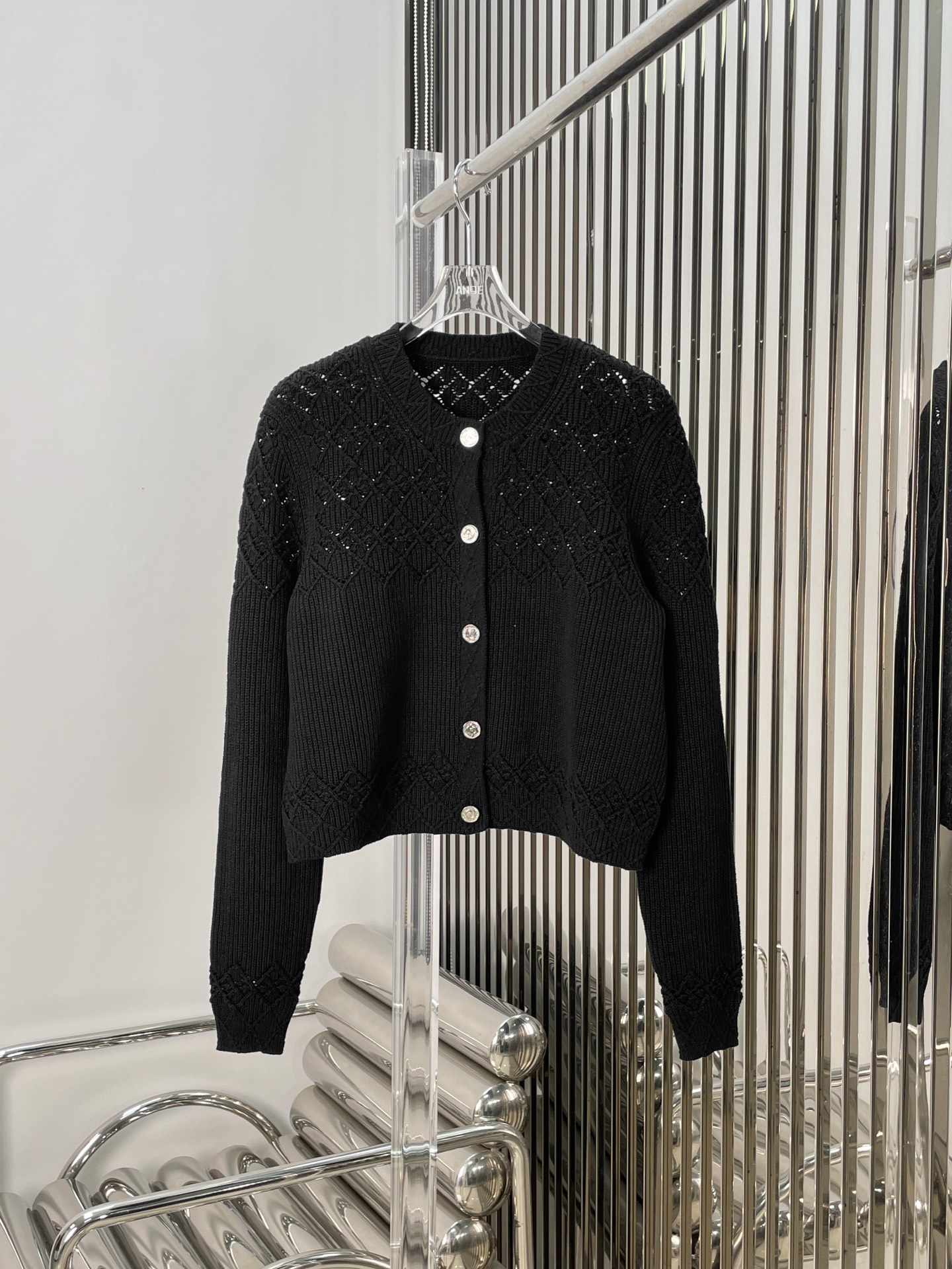 NO:324716,[Love] New [Love]!  Latest CH 25NEW Xiaoxiang knitted cardigan. Size SML...,alexander wang19860909[爱心]新款[爱心]！最新CH 25NEW 小香针织开衫.尺码SML..,,alexander wang,Women's clothing