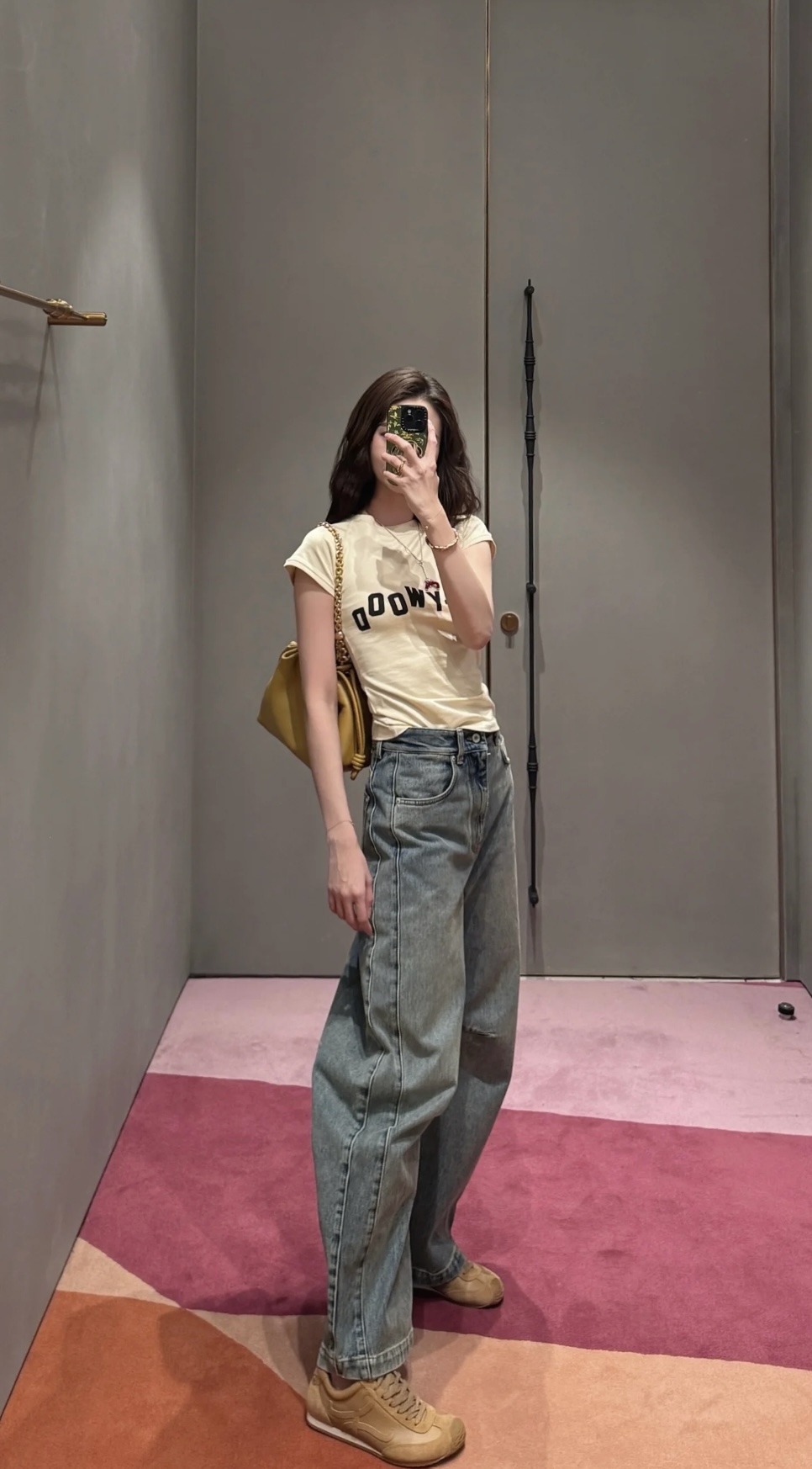 NO:317341,[Love] New [Love]!  Latest LOE 25NEW Creased Scissor Jeans. Size SML., loewe, jeans, alexander wang19860909[爱心]新款[爱心]！最新LOE 25NEW 折痕弯刀牛仔裤.尺码SML.,,loewe,jeans,alexander wang,Women's clothing