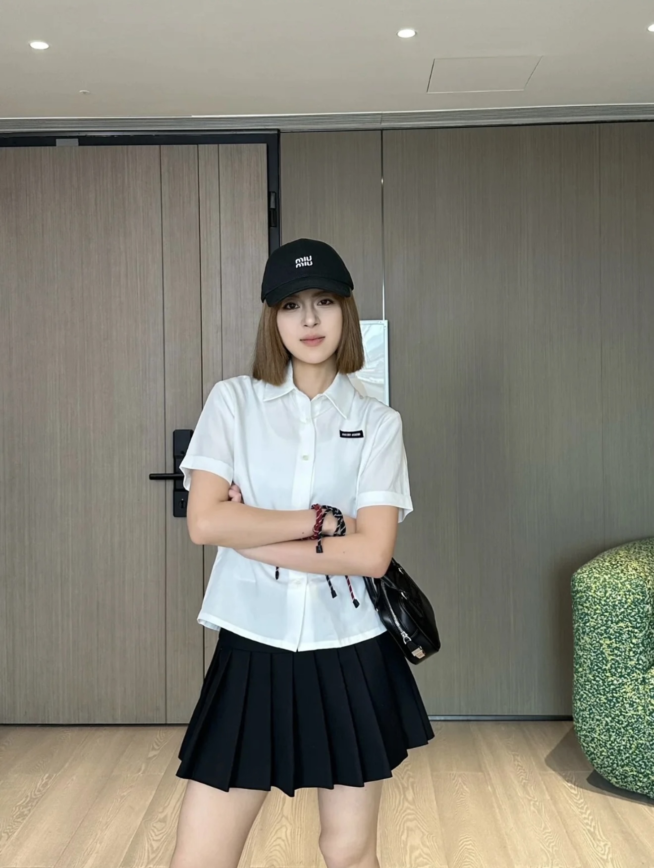 NO:317339,[Love] New [Love]!  Latest MIU 25NEW alphabet badge linen cotton shirt. Size SML., miumiu,shirts,alexander wang19860909[爱心]新款[爱心]！最新MIU 25NEW 字母徽章麻棉衬衫.尺码SML.,,miumiu,shirts,alexander wang,Women's clothing