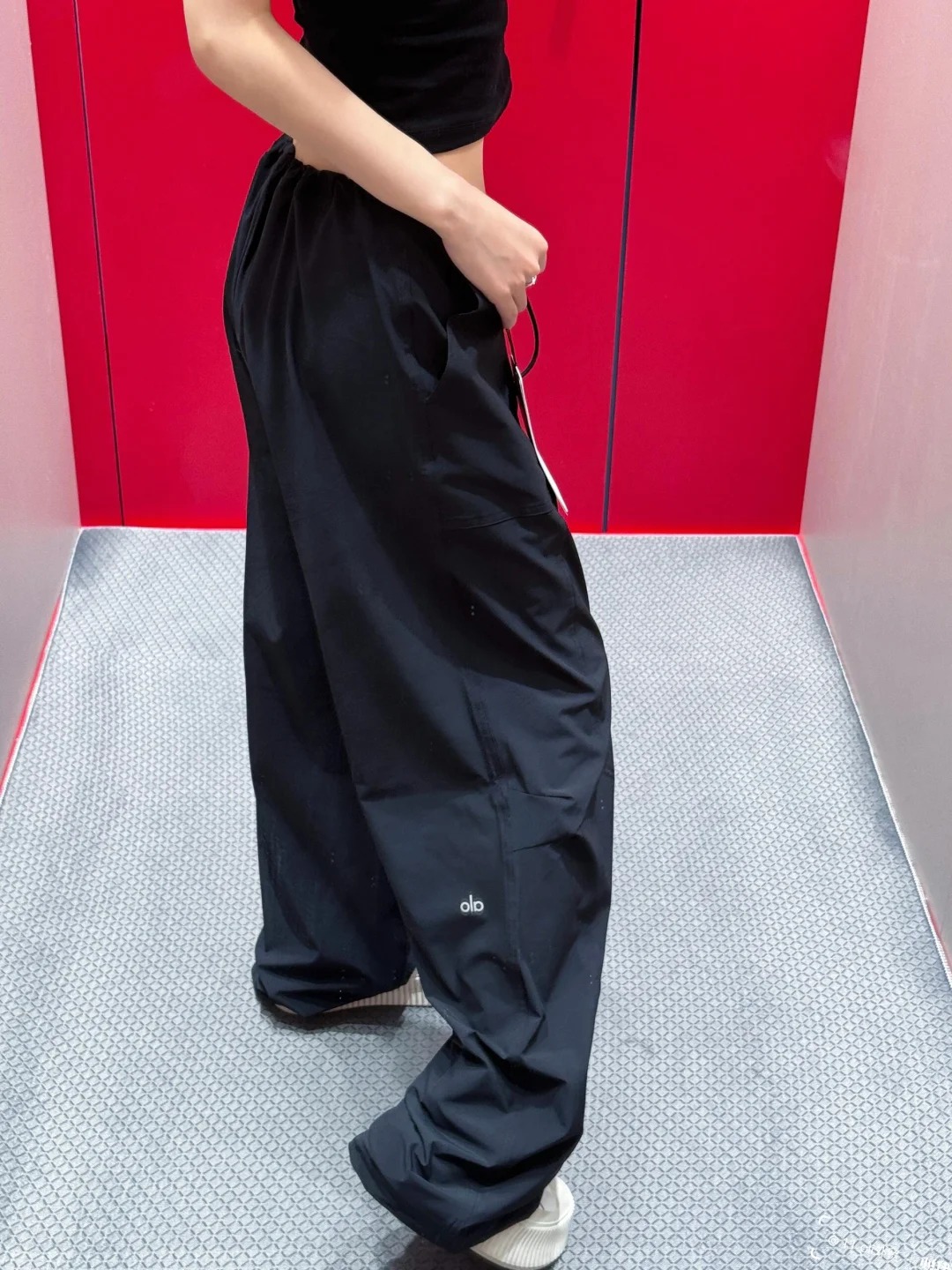 NO:317326,[Love] New [Love]!  Latest ALO 25NEW Quick-drying functional fabric work pants. Size SML.,,alexander wang19860909[爱心]新款[爱心]！最新ALO 25NEW 速干功能面料工装裤.尺码SML.,,alexander wang,Women's clothing