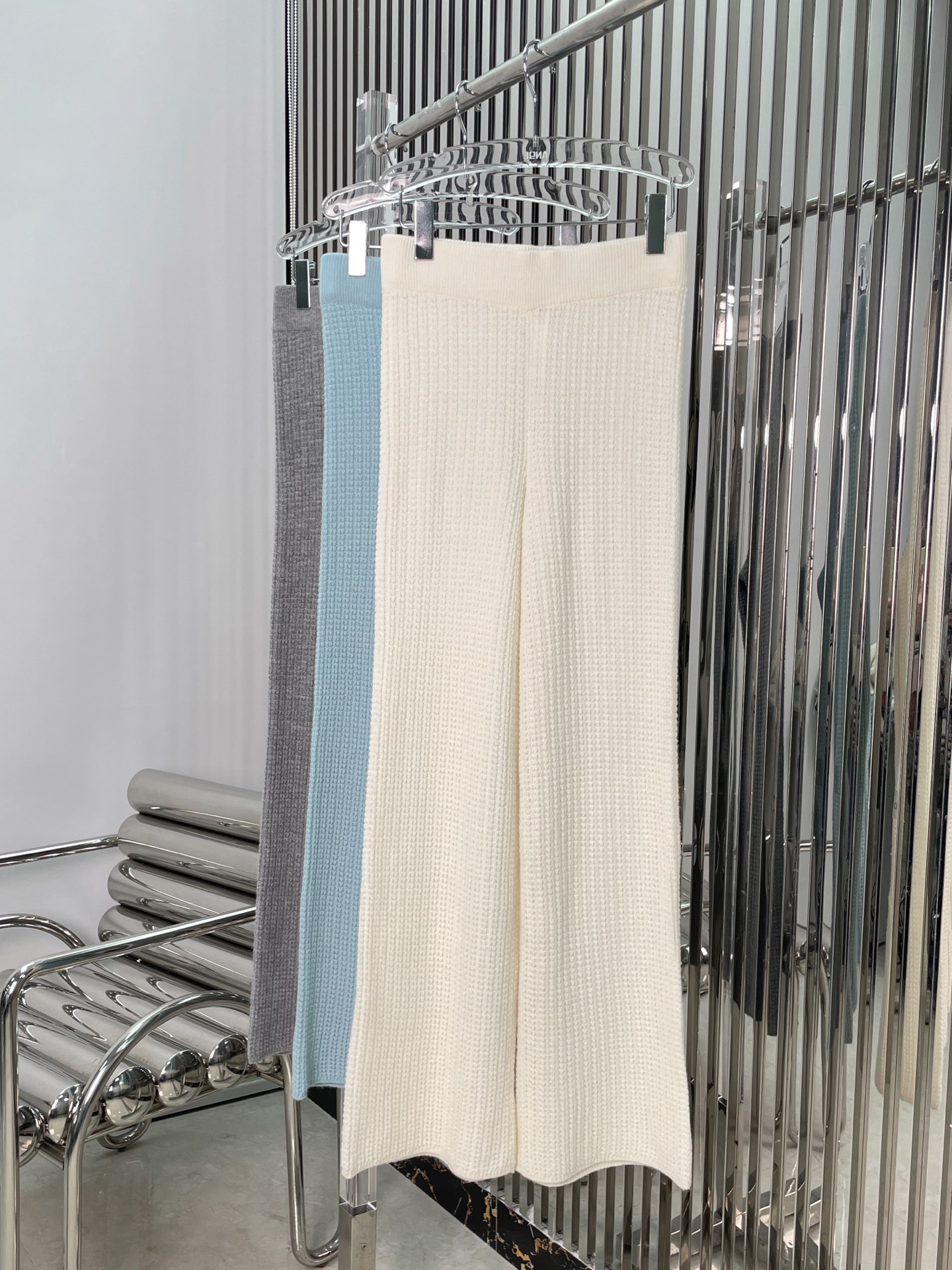 NO:517277,[Love] New [Love]!  Latest ALO 25NEW waffle knitted hooded jacket + trousers + shorts. Color blue, white, gray. Size SML, shorts, jackets & coats, hats, alexander wang19860909[爱心]新款[爱心]！最新ALO 25NEW 华夫格针织连帽外套+长裤+短裤.颜色蓝、白、灰.尺码SML,,shorts,jackets & coats,hats,alexander wang,Women's clothing