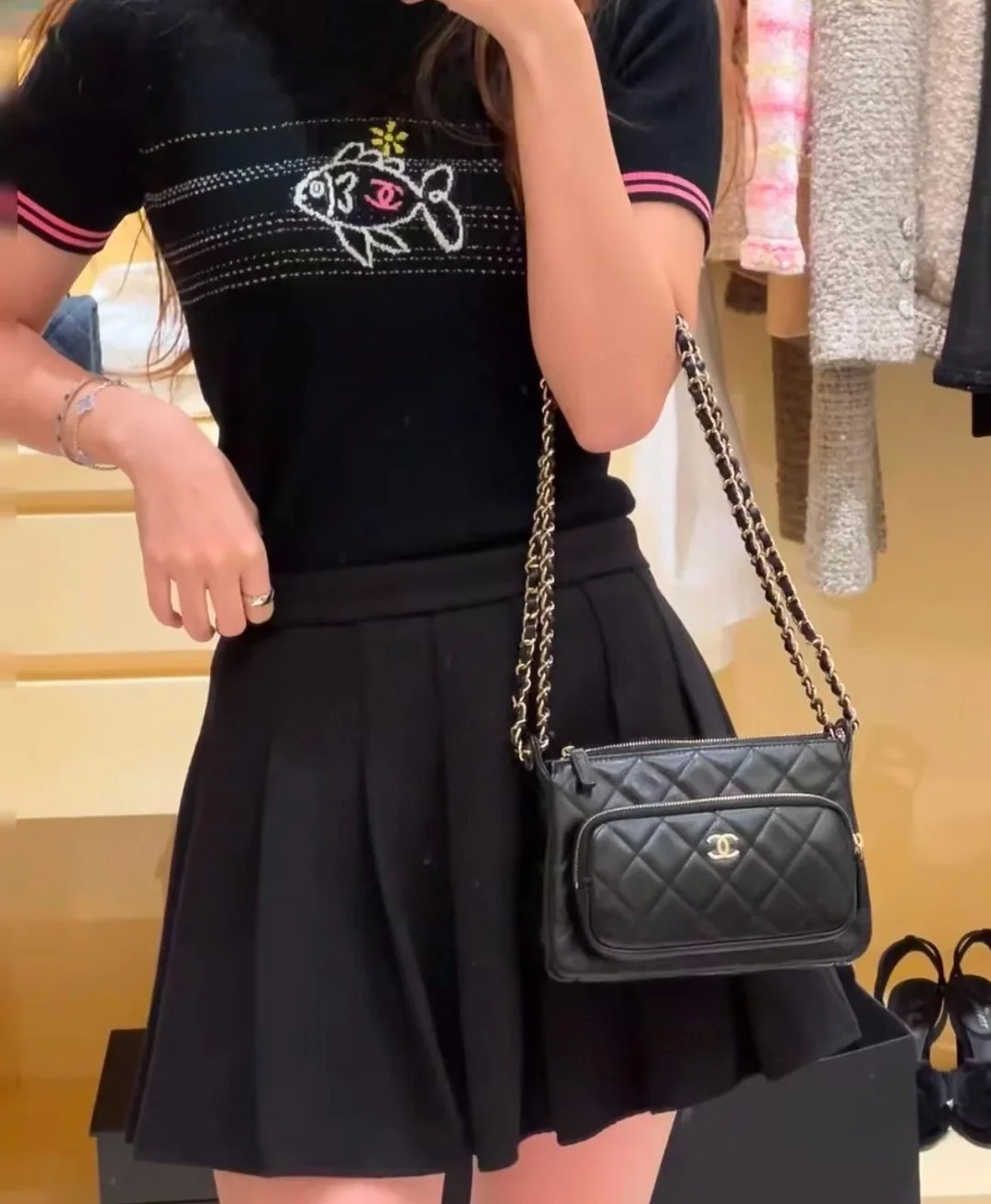 NO:318170,[Love] New [Love]!  Latest CH 25NEW Xiaoyu jacquard knitted short sleeves. Color white and black. Size SML., T-shirt, alexander wang19860909[爱心]新款[爱心]！最新CH 25NEW 小鱼提花针织短袖.颜色白、黑.尺码SML.,,T-shirt,alexander wang,Women's clothing