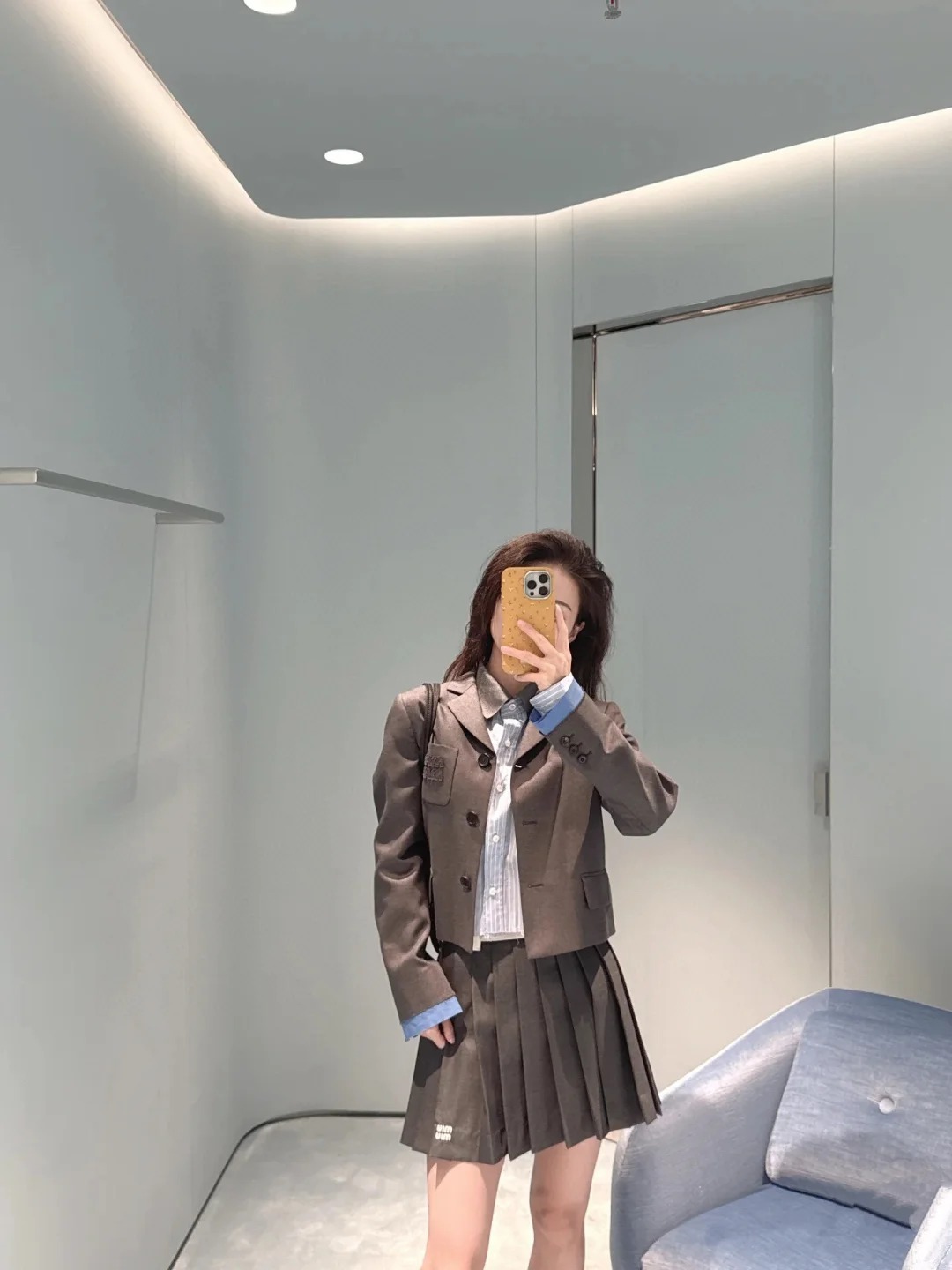 NO:319506,[Love] New [Love]!  Latest MIU 25NEW Worn wool with blue cuffs removable short blazer. Size SML.,,miumiu,jackets & coats,business suit,alexander wang19860909[爱心]新款[爱心]！最新MIU 25NEW 精纺羊毛一抹蓝袖口可拆卸短款西装外套.尺码SML.,,miumiu,jackets & coats,business suit,alexander wang,Women's clothing