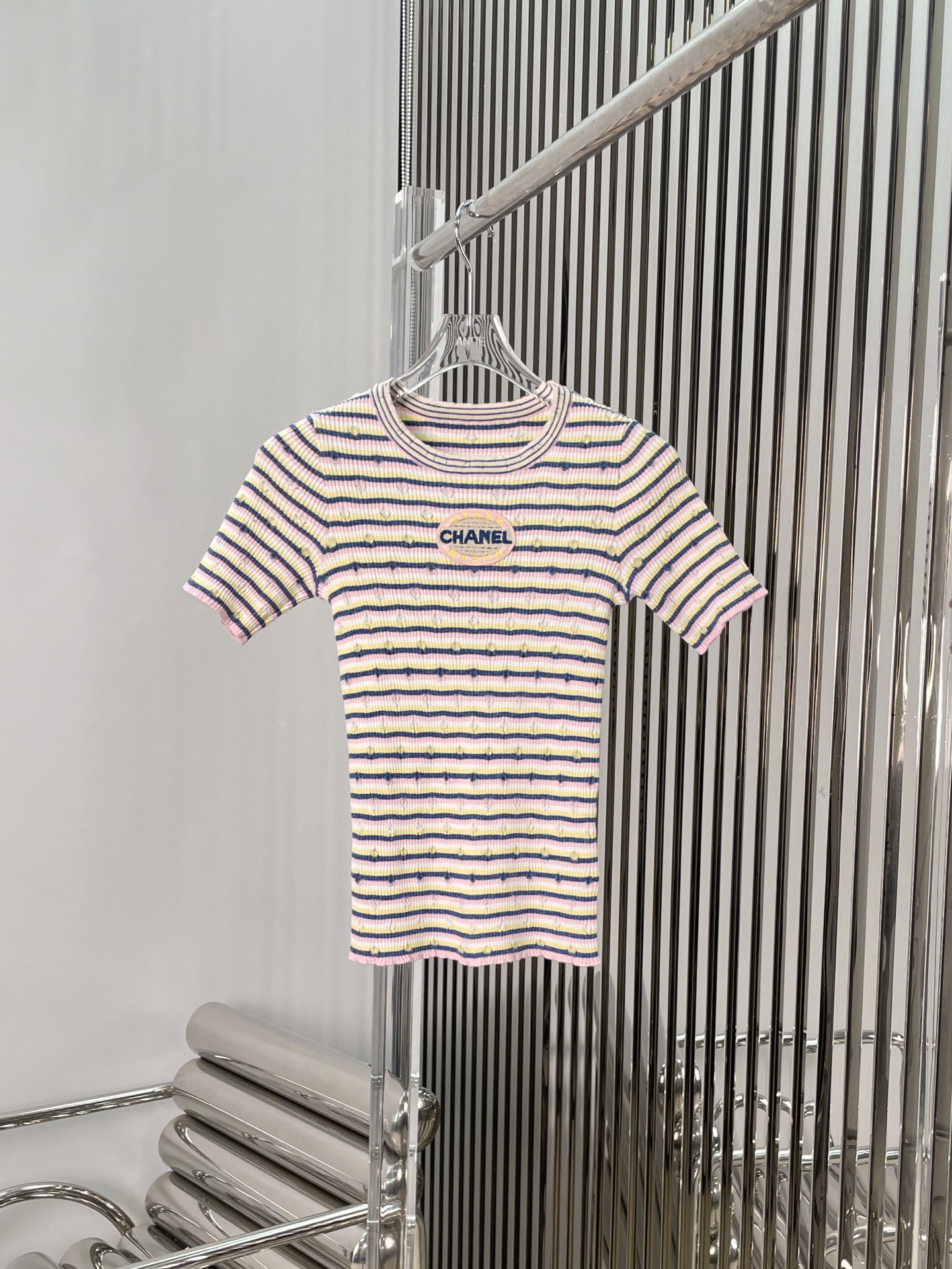 NO:329946,[Love] New [Love]!  Latest CH 25NEW Badge Rainbow Stripe Short Sleeve Knitted Top. Size SML.P, T-shirt,alexander wang19860909[爱心]新款[爱心]！最新CH 25NEW 徽章彩虹条纹短袖针织上衣.尺码SML.P,,T-shirt,alexander wang,Women's clothing