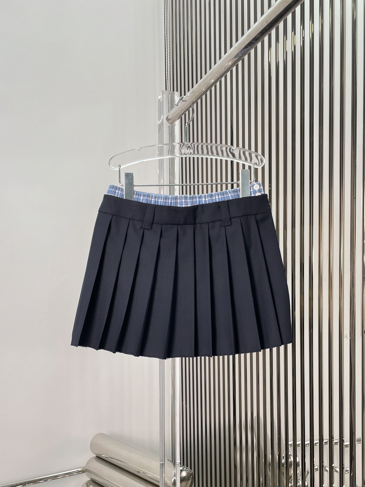 NO:329905,[Love] New [Love]!  Latest MIU 25NEW plaid spliced ​​worsted wool suit   pleated skirt. Size SML.,,miumiu, skirts, business suit,alexander wang19860909[爱心]新款[爱心]！最新MIU 25NEW 格纹拼接精纺羊毛西装 百褶短裙.尺码SML.,,miumiu,skirts,business suit,alexander wang,Women's clothing