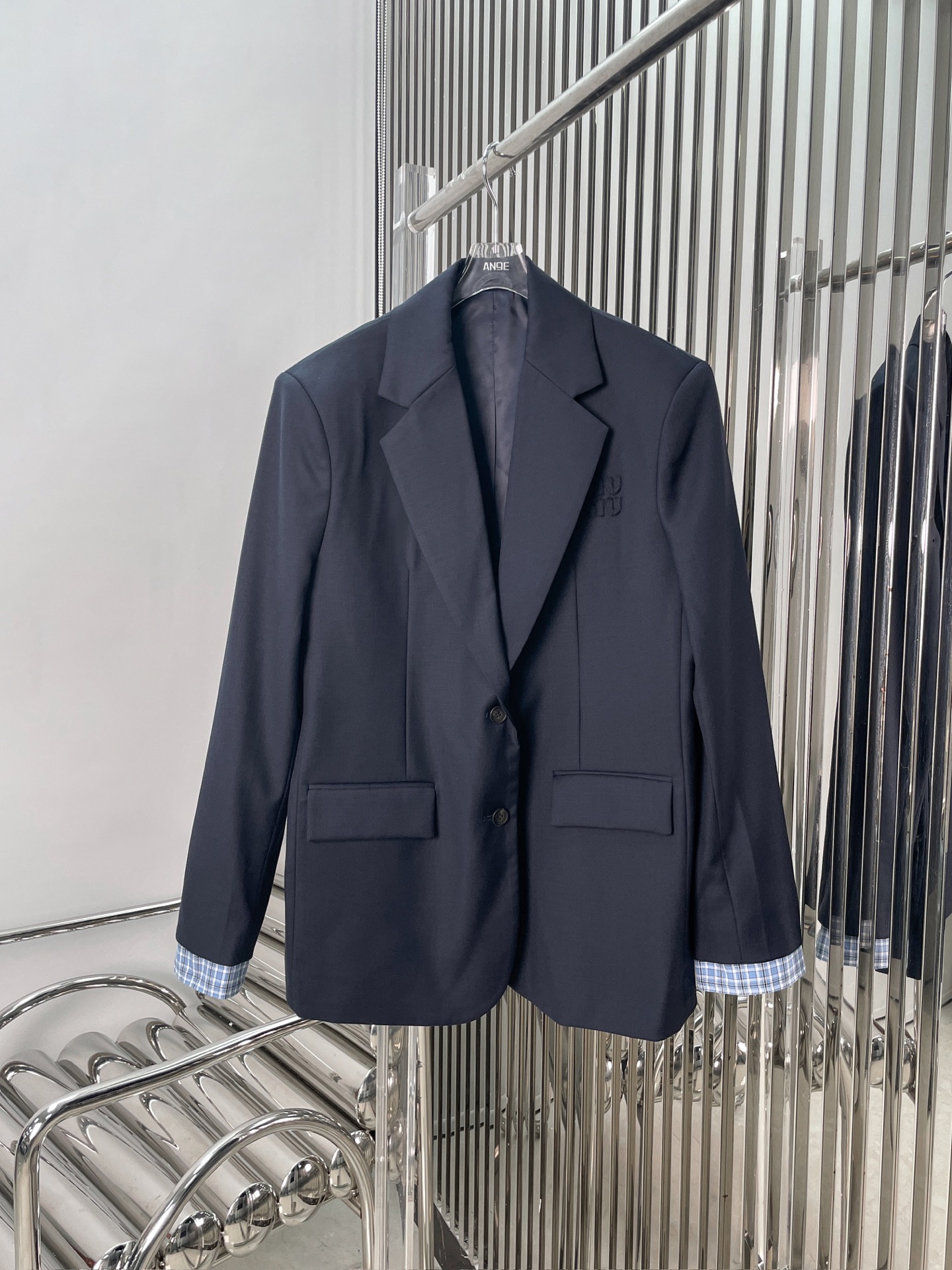 NO:329902,[Love] New [Love]!  Latest MIU 25NEW plaid spliced ​​worsted wool suit   pleated skirt. Size SML.,,miumiu, skirts, business suit,alexander wang19860909[爱心]新款[爱心]！最新MIU 25NEW 格纹拼接精纺羊毛西装 百褶短裙.尺码SML.,,miumiu,skirts,business suit,alexander wang,Women's clothing