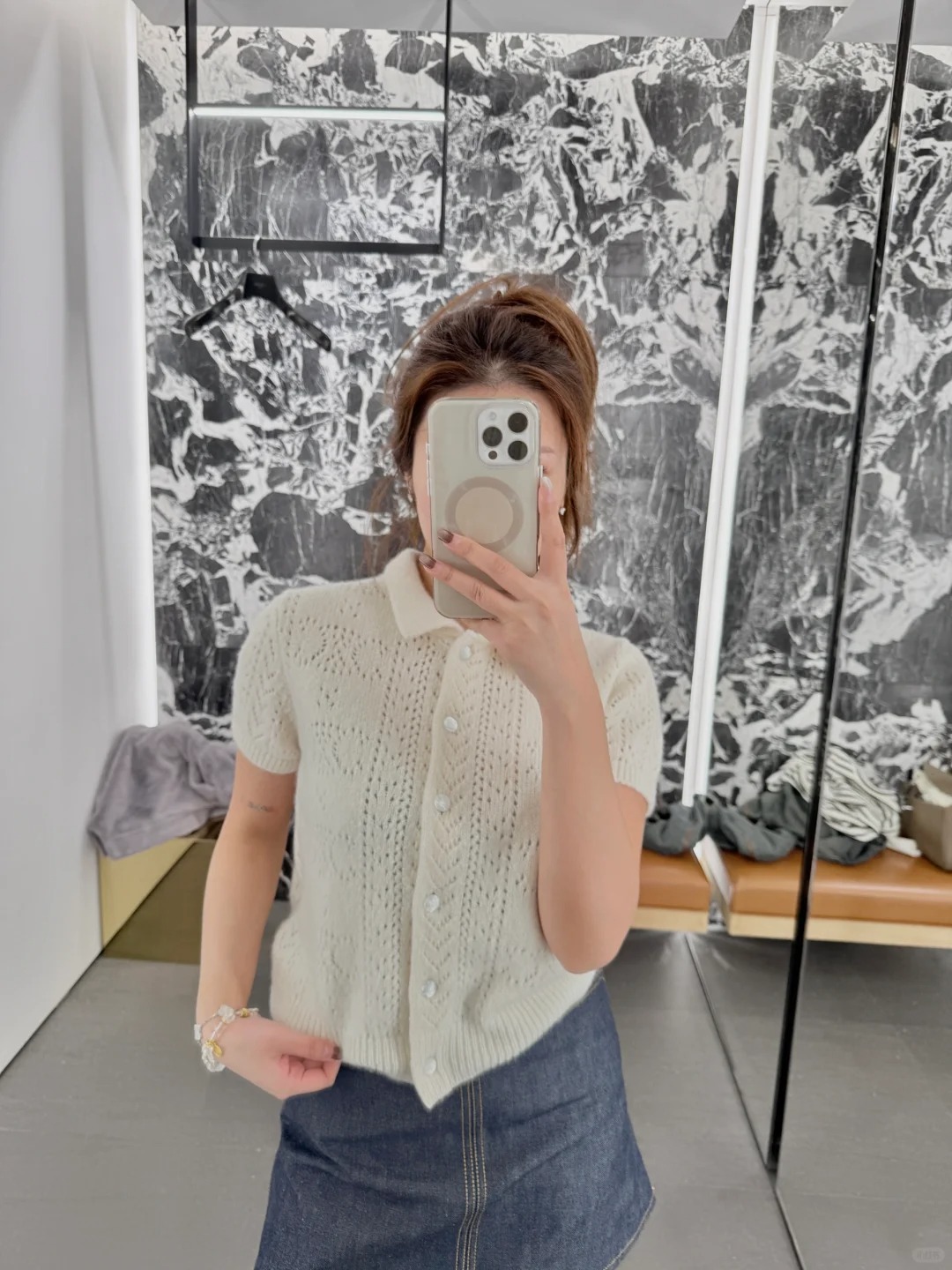 NO:329893,[Love] New [Love]!  Latest CE 25NEW Arc de Triomphe hollow jacquard knitted short-sleeved cardigan. Size SML., T-shirt,alexander wang19860909[爱心]新款[爱心]！最新CE 25NEW 凯旋门镂空提花针织短袖开衫.尺码SML.,,T-shirt,alexander wang,Women's clothing