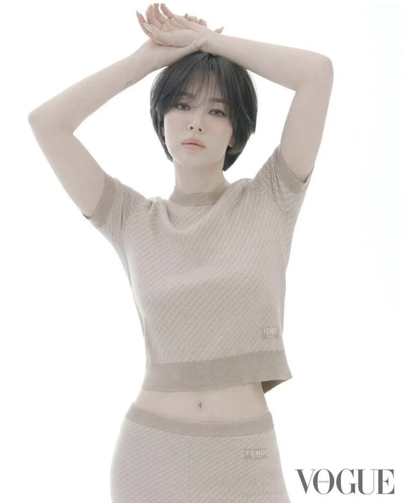 NO:328247,[Love] New [Love]!  Latest FD 25NEW jacquard knitted short sleeve   cardigan. Size SML. Short sleeve, T-shirt, alexander wang19860909[爱心]新款[爱心]！最新FD 25NEW 提花针织短袖 开衫.尺码SML.短袖,,T-shirt,alexander wang,Women's clothing