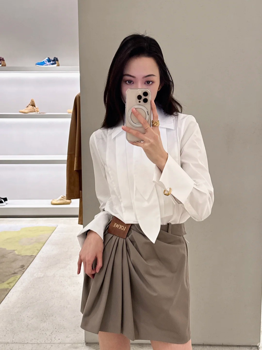 NO:334027,[Love] New [Love]!  Latest LOE 25NEW LOGO leather brand pleated skirt. Size SML...,loewe, skirts,alexander wang19860909[爱心]新款[爱心]！最新LOE 25NEW LOGO皮牌收褶半裙.尺码SML..,,loewe,skirts,alexander wang,Women's clothing