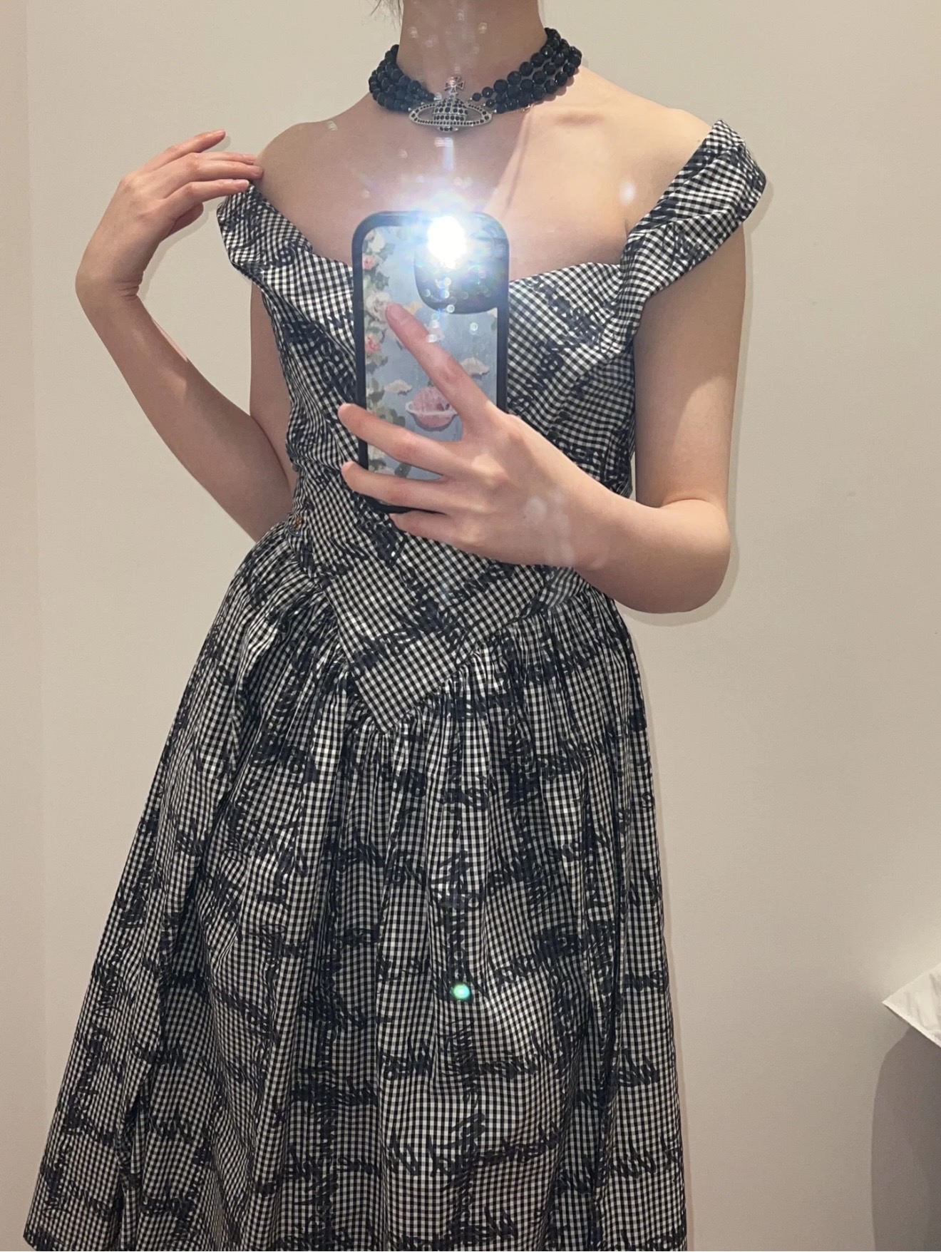 NO:409868,Print. Black and white. [Love] New style [Love]!  Latest VIVI 25NEW Swing Collar Waist Dress. Color Black, White, Print. Size SML..., Skirts,alexander wang19860909印花.黑白.[爱心]新款[爱心]！最新VIVI 25NEW 荡领收腰连衣裙.颜色黑、白、印花.尺码SML..,,skirts,alexander wang,Women's clothing