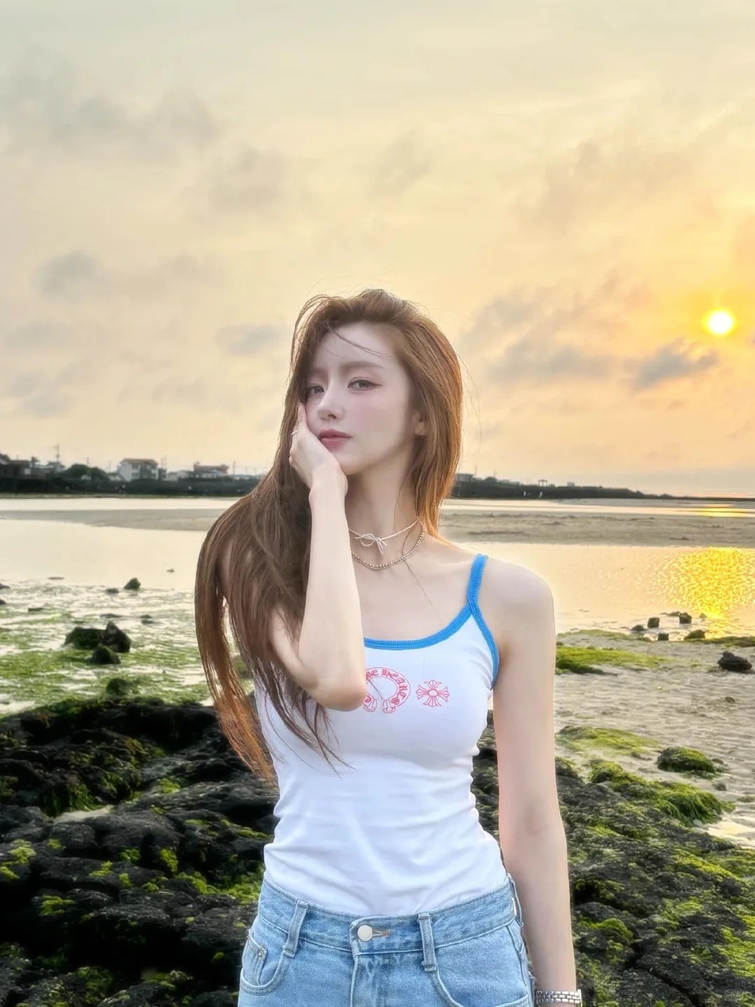 NO:413710,[Love] New [Love]!  Latest CH 25NEW blue and white printed suspender vest. Size SML...,alexander wang19860909[爱心]新款[爱心]！最新CH 25NEW 蓝白印花吊带背心.尺码SML..,,alexander wang,Women's clothing