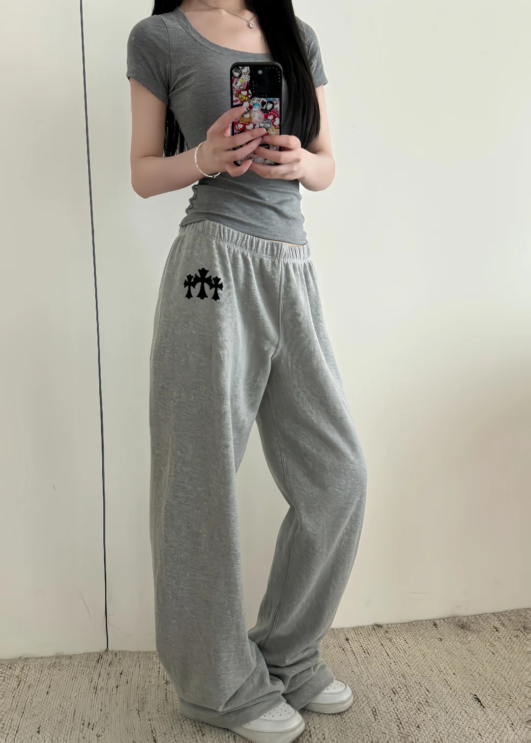 NO:415921,[Love] New [Love]!  Latest CH 25NEW Cross Flocking Print Summer Thin Sport Pants. Color Black, Gray. Size SML...,,alexander wang19860909[爱心]新款[爱心]！最新CH 25NEW 十字架植绒印花夏季薄款运动裤.颜色黑、灰.尺码SML..,,alexander wang,Women's clothing