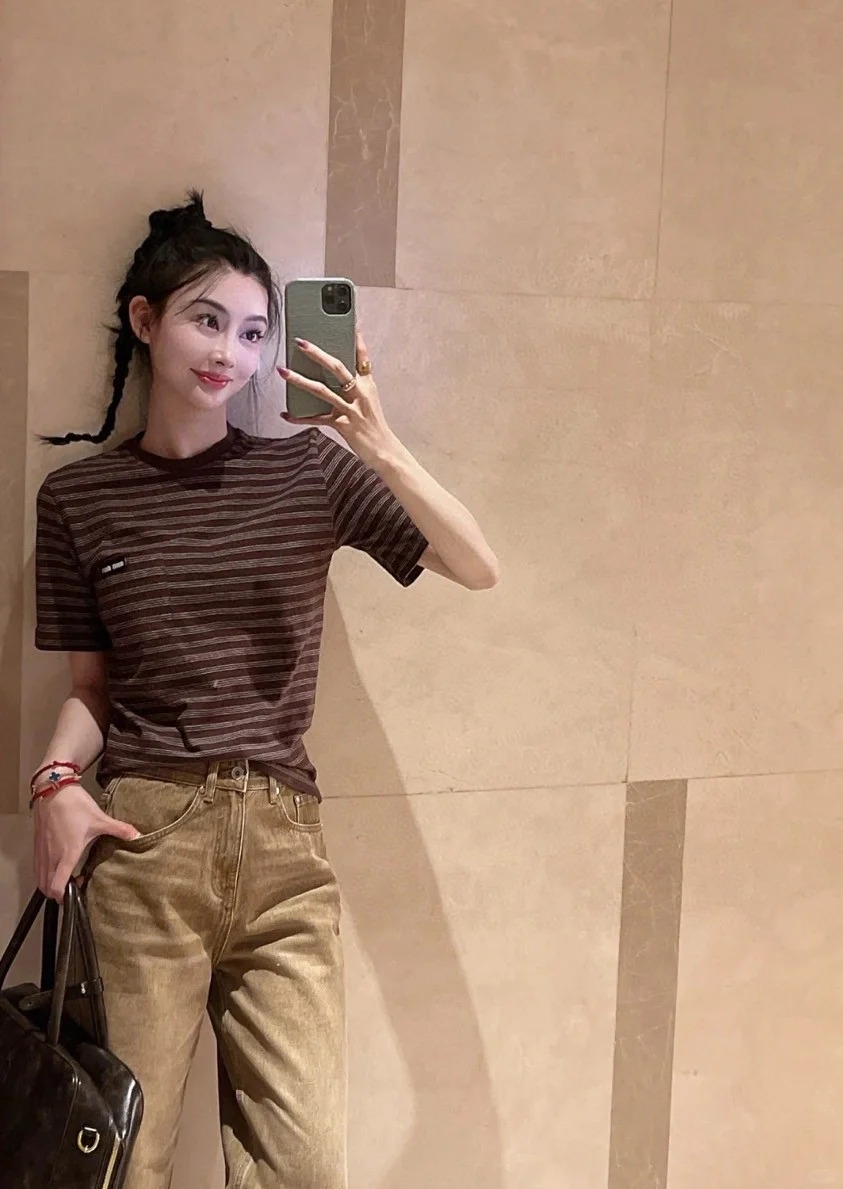 NO:415937,[Love] New [Love]!  Latest MIU 25NEW Striped Short Sleeve T-Shirt. Size SML..,,miumiu,T-shirt,tees,t-shirt,alexander wang19860909[爱心]新款[爱心]！最新MIU 25NEW 条纹短袖T恤.尺码SML..,,miumiu,T-shirt,tees，t-shirt,alexander wang,Women's clothing