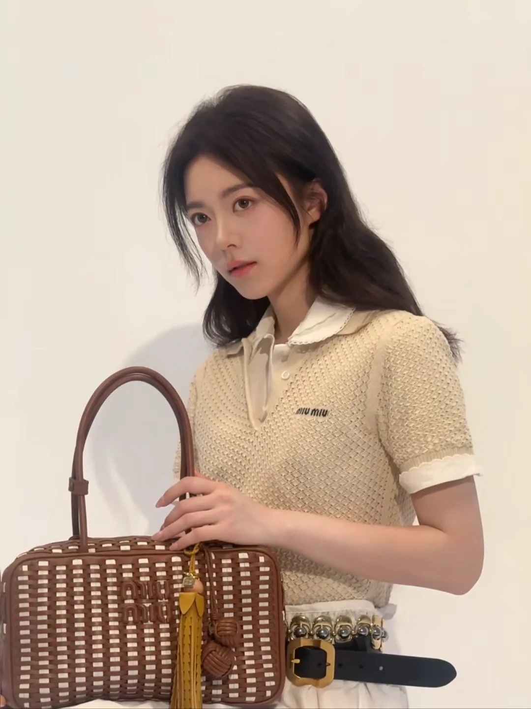 NO:415944,[Love] New [Love]!  Latest MIU 25NEW hollow knitted POLO short-sleeved top. Size SML...,,miumiu,T-shirt,alexander wang19860909[爱心]新款[爱心]！最新MIU 25NEW 镂空针织POLO短袖上衣.尺码SML..,,miumiu,T-shirt,alexander wang,Women's clothing
