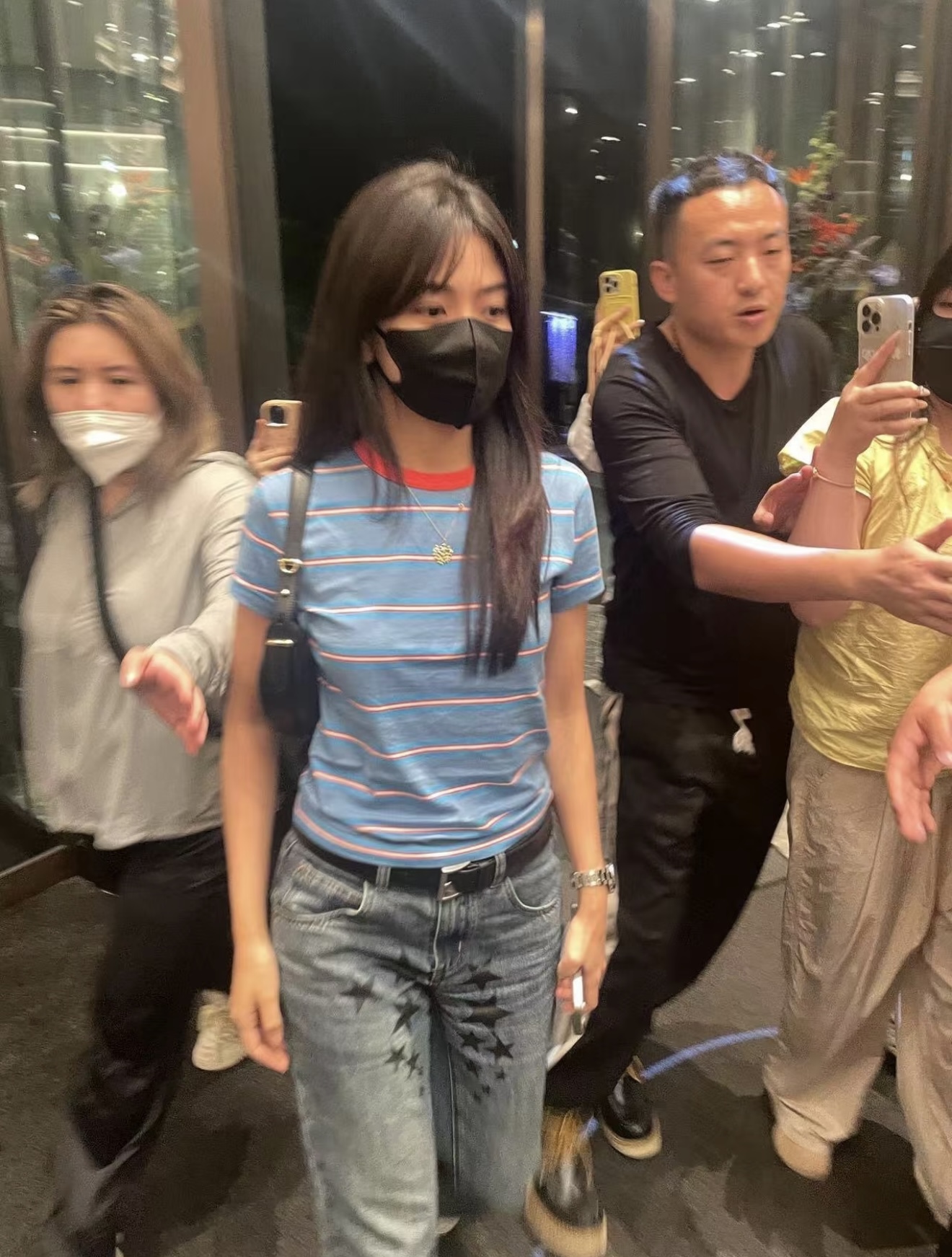 NO:417485,[Love] New [Love]!  Latest ACNE 25NEW Smiley Badge Striped Short Sleeve T-Shirt. Size SML..,,acne studios,T-shirt,tees,t-shirt,alexander wang19860909[爱心]新款[爱心]！最新ACNE 25NEW 笑脸徽章条纹短袖T恤.尺码SML..,,acne studios,T-shirt,tees，t-shirt,alexander wang,Women's clothing