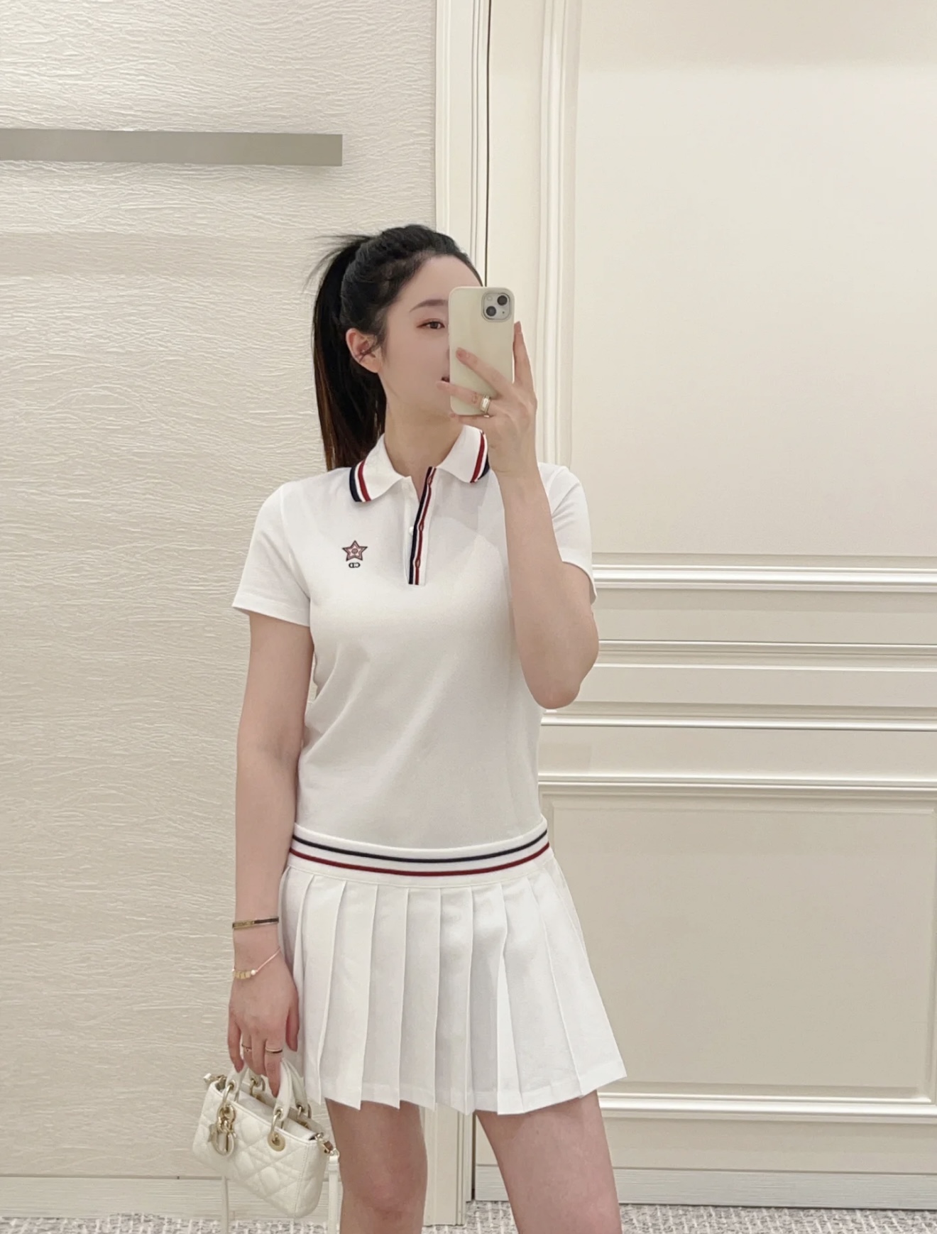 NO:417494,[Love] New [Love]!  Latest D 25NEW Five-pointed Star CD embroidered short-sleeved POLO top. Size SML..., T-shirt,alexander wang19860909[爱心]新款[爱心]！最新D 25NEW 五角星CD刺绣短袖POLO上衣.尺码SML..,,T-shirt,alexander wang,Women's clothing