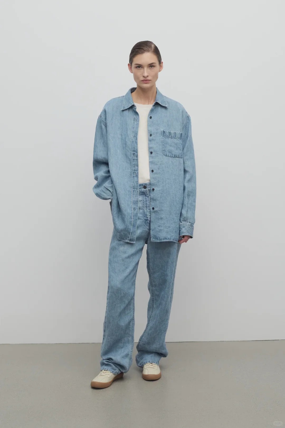 NO:420664,[Love] New [Love]!  The latest THE R 25NEW Minimalist Washing Old Line Jeans. Size SML.., jeans,alexander wang19860909[爱心]新款[爱心]！最新THE R 25NEW 极简风洗水做旧亚麻牛仔裤.尺码SML..,,jeans,alexander wang,Women's clothing